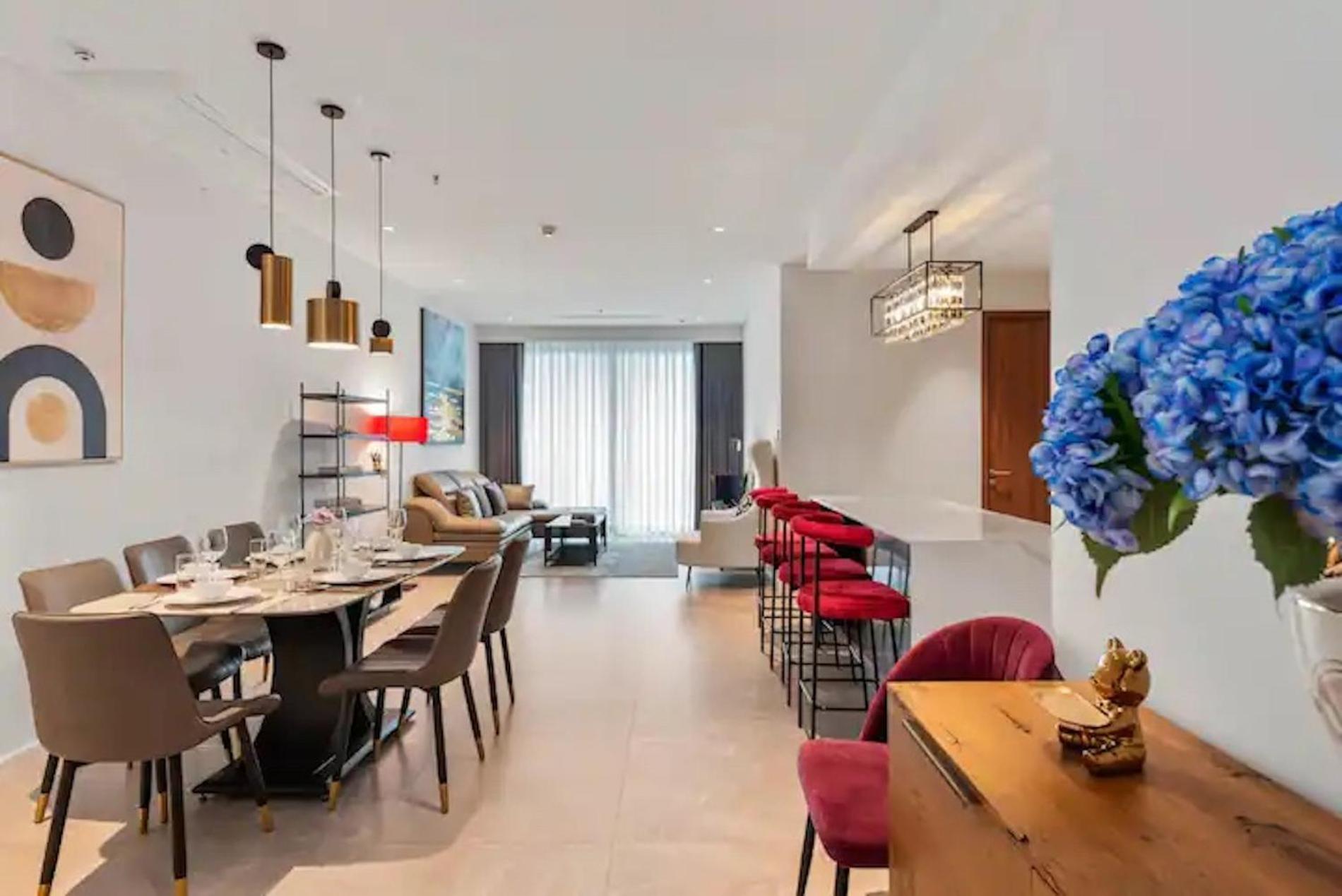 ZO Apartment Opera, Crest, Galleria -Central Saigon -Free POOL-GYM-SAUNA Room-YOGA Room