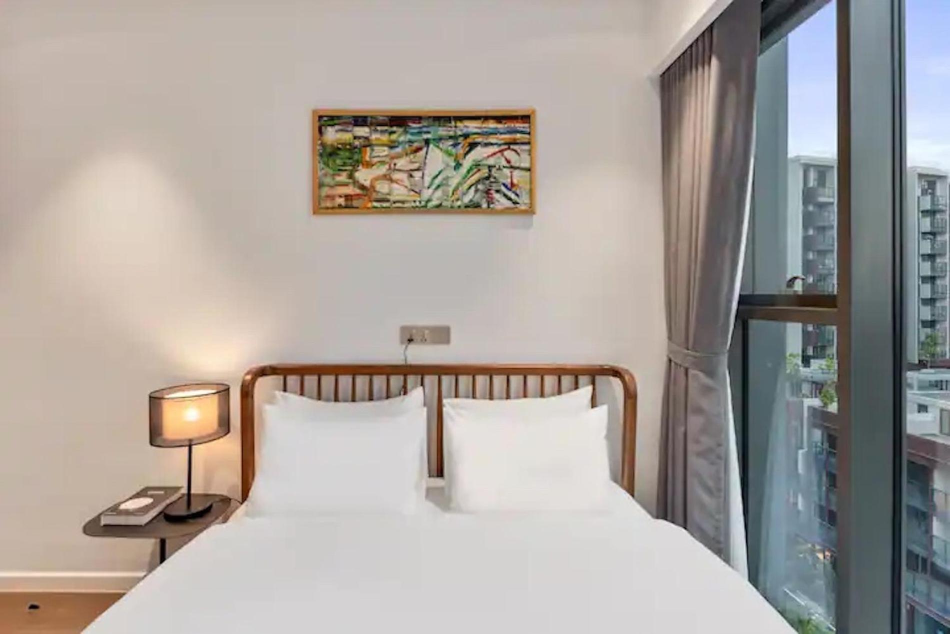 ZO Apartment Opera, Crest, Galleria -Central Saigon -Free POOL-GYM-SAUNA Room-YOGA Room