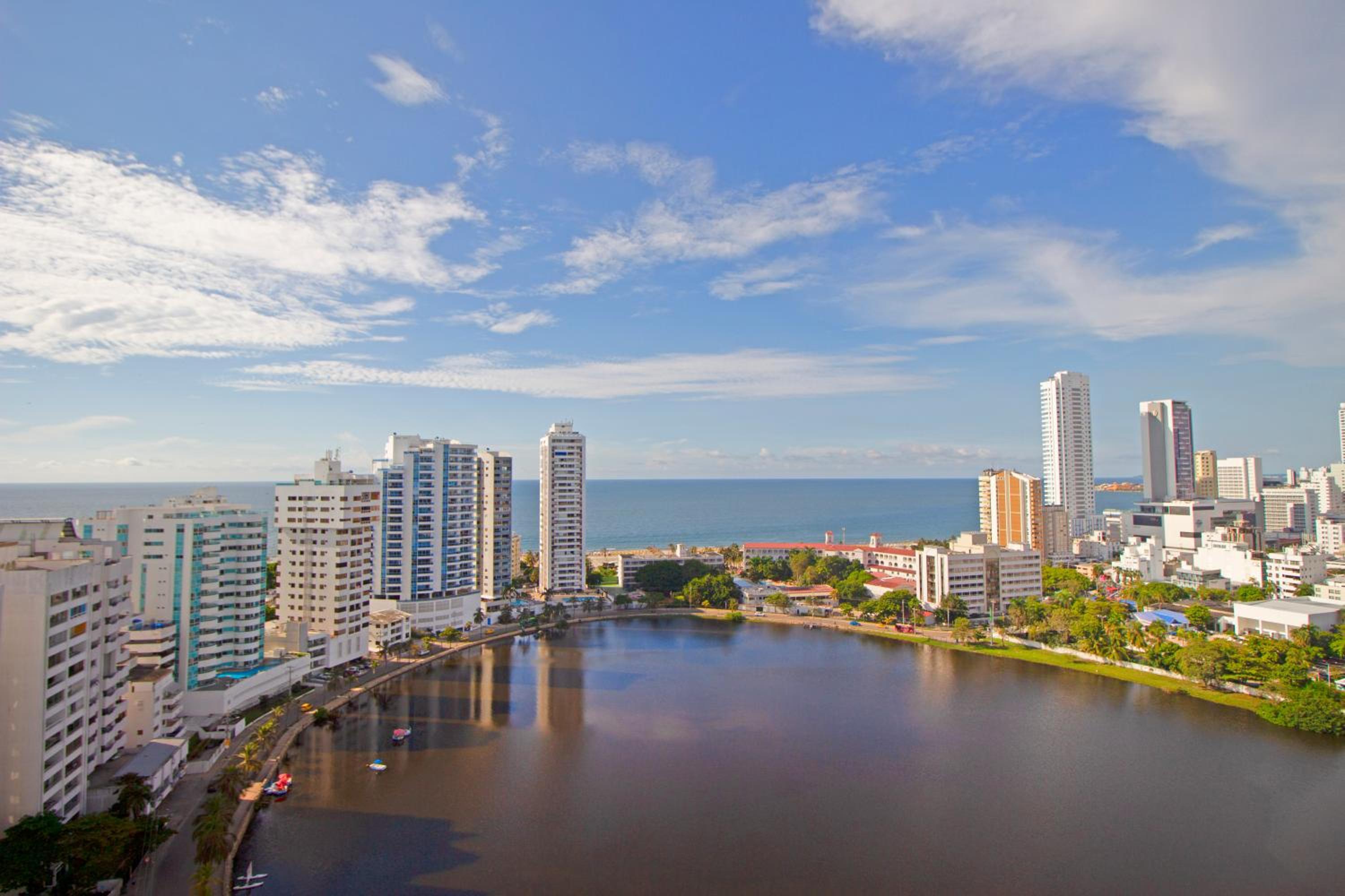 Riviera Beach - Livin Colombia
