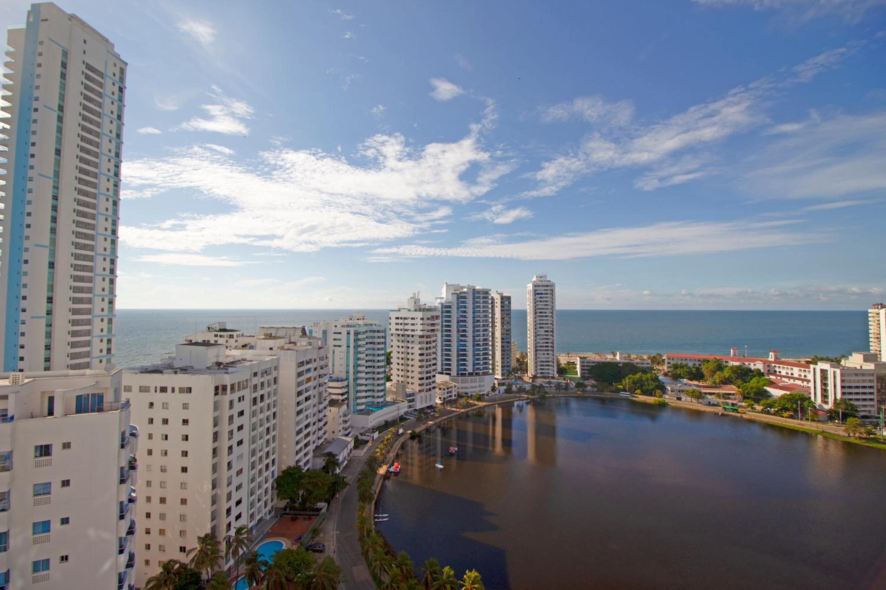 Riviera Beach - Livin Colombia
