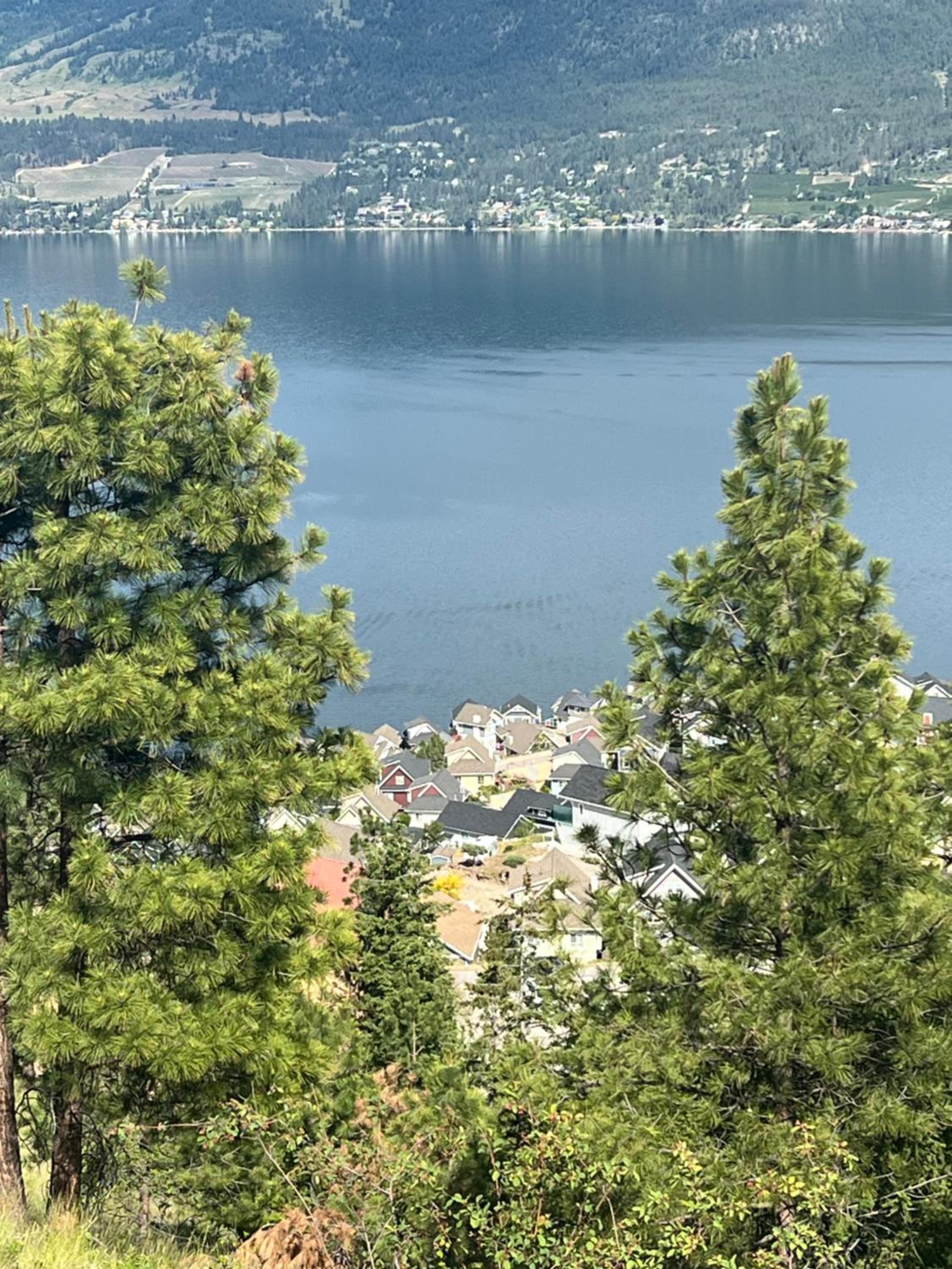 La Casa Lakeside Resort - Amazing Panoramic View Lakeside House with Pools, Hot Tubs & More!