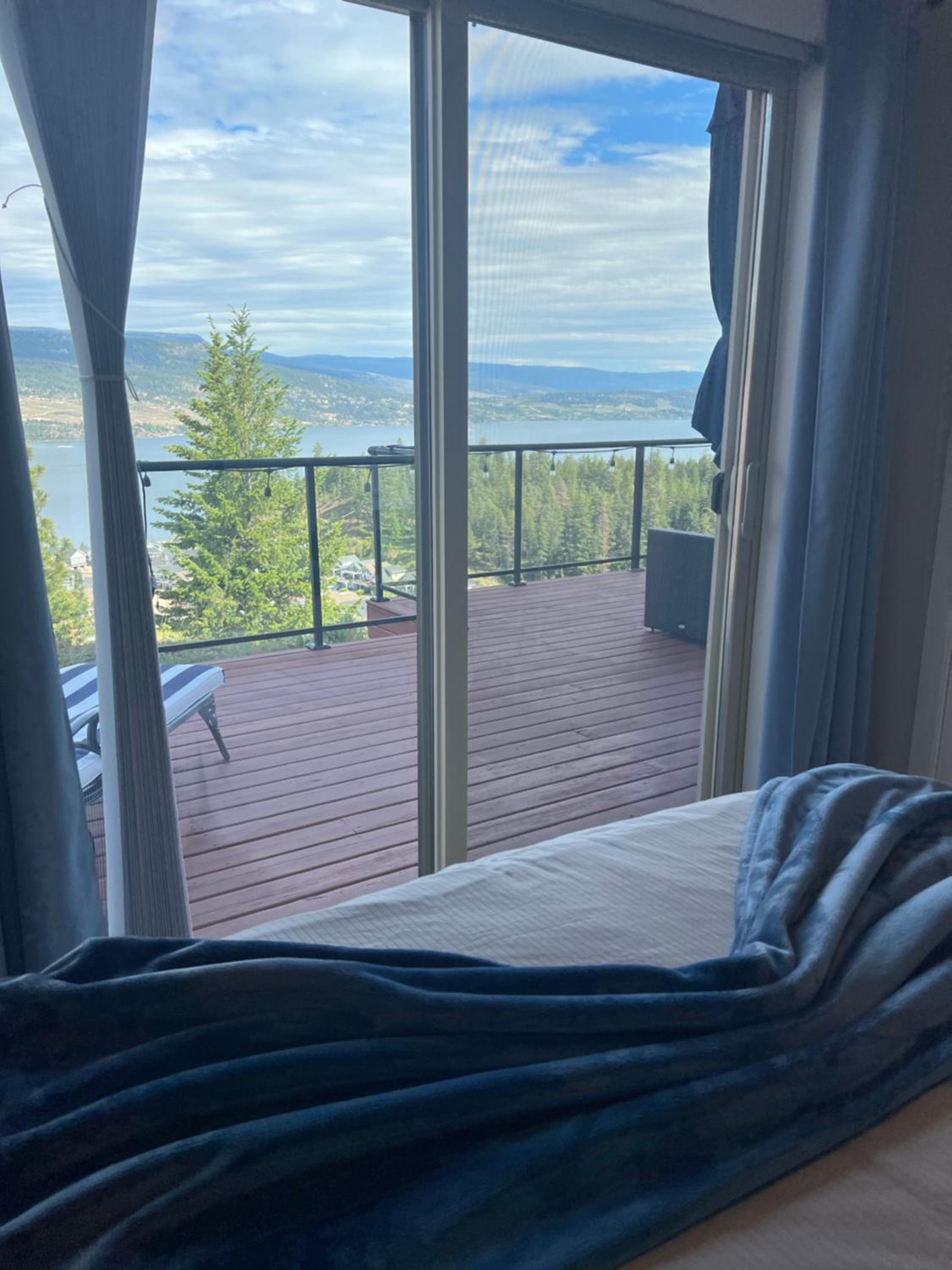 La Casa Lakeside Resort - Amazing Panoramic View Lakeside House with Pools, Hot Tubs & More!