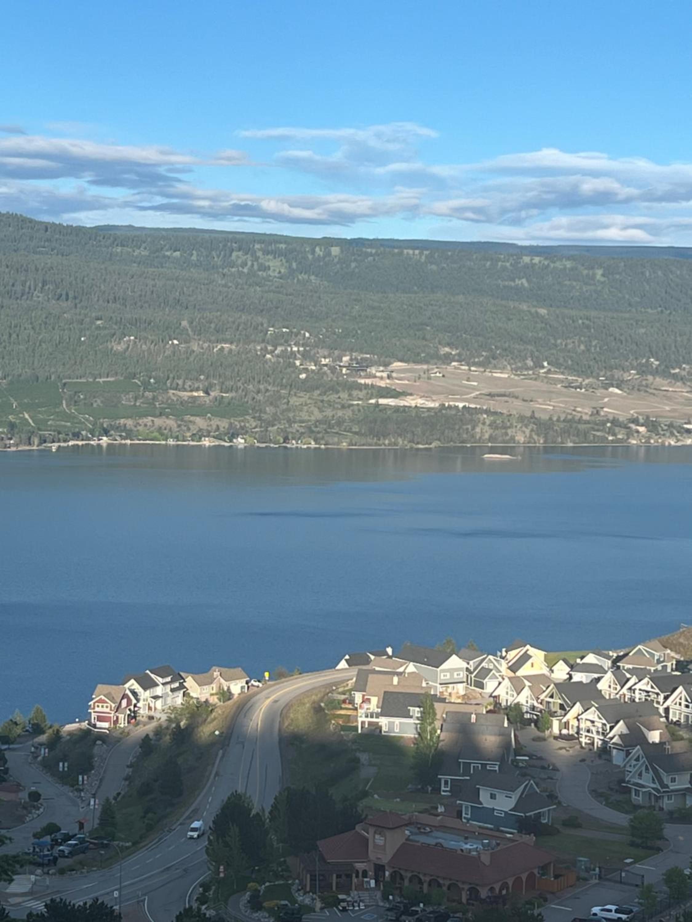 La Casa Lakeside Resort - Amazing Panoramic View Lakeside House with Pools, Hot Tubs & More!