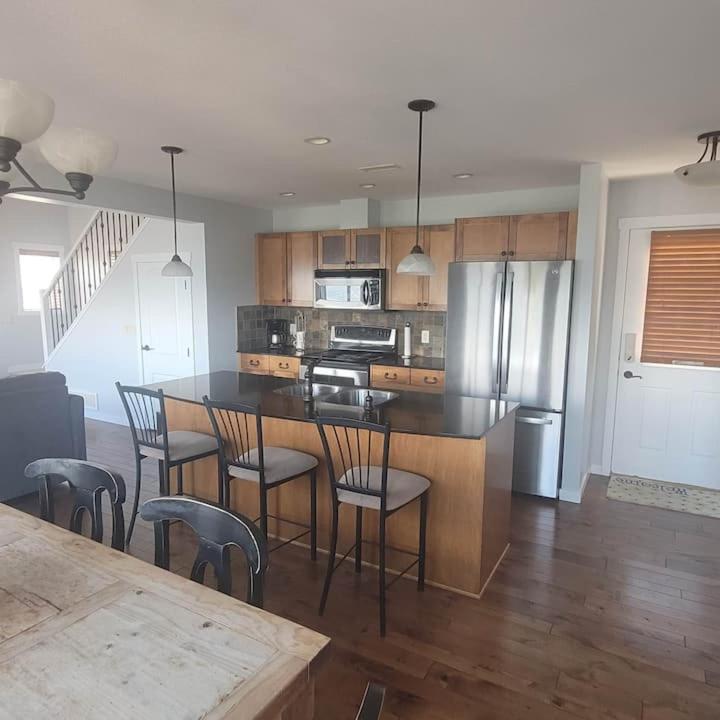 La Casa Lakeside Resort - Amazing Panoramic View Lakeside House with Pools, Hot Tubs & More!