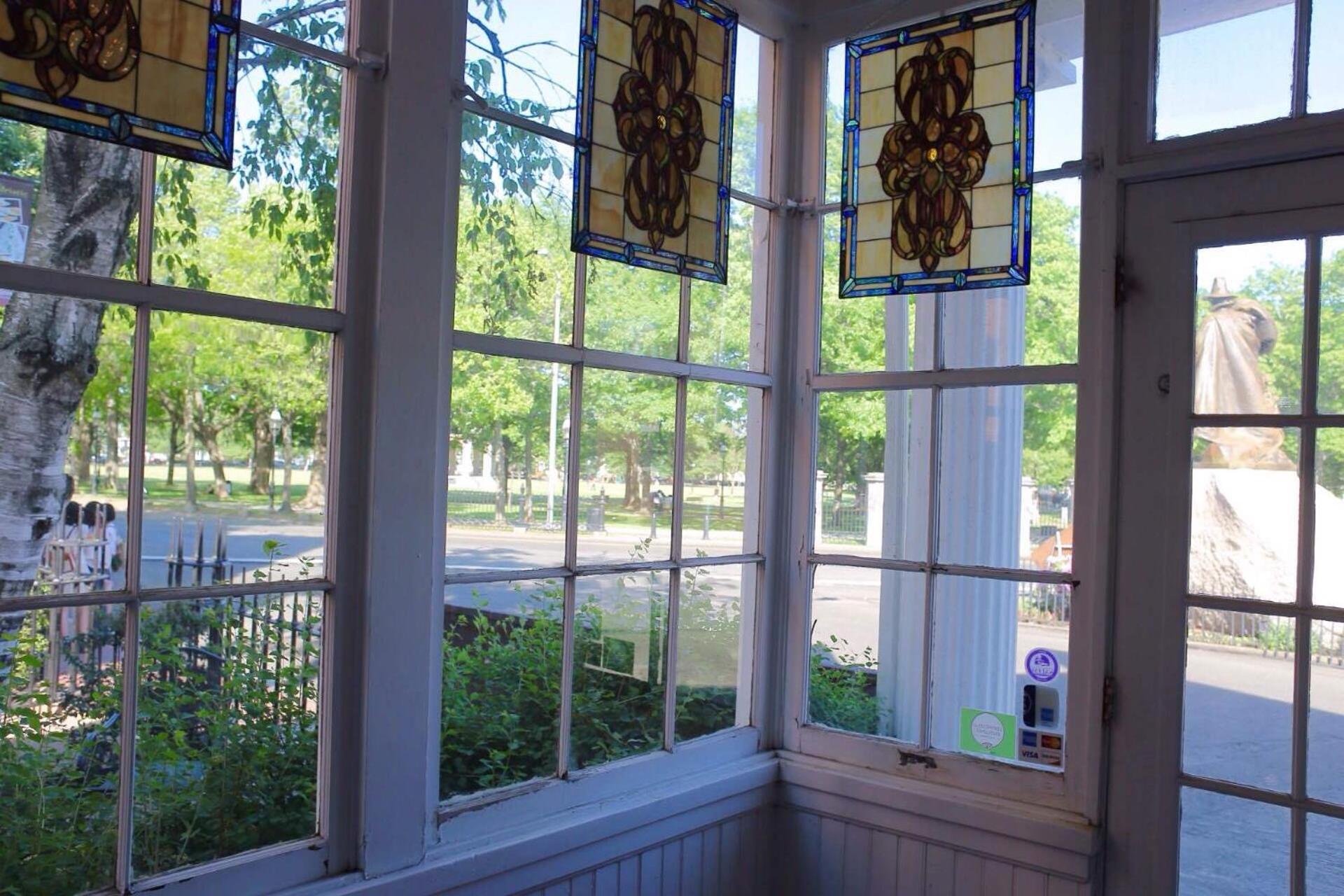 Boston Vacations - Stepping Stone Inn - Property Image 5