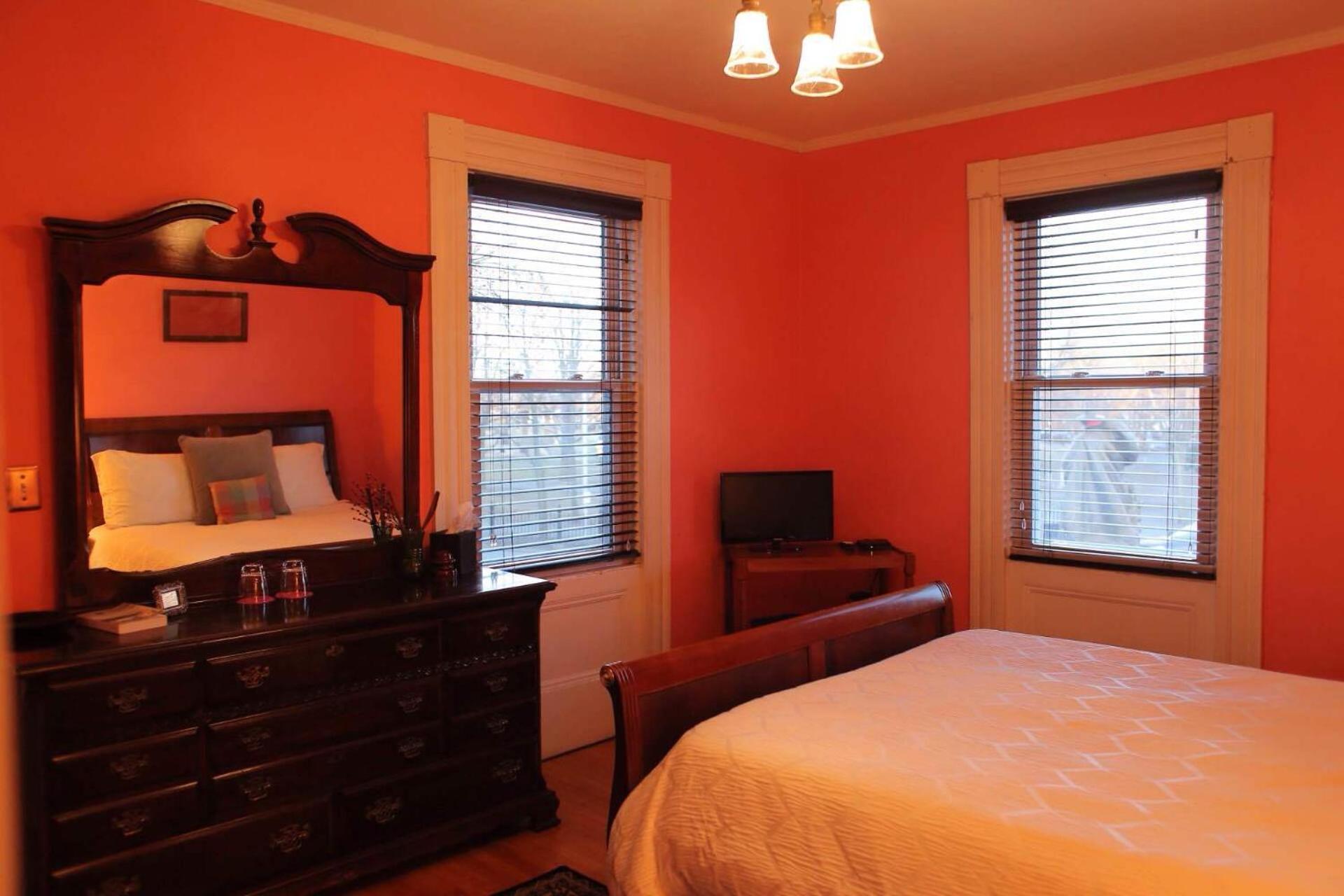 Salem Vacations - Stepping Stone Inn - Property Image 12