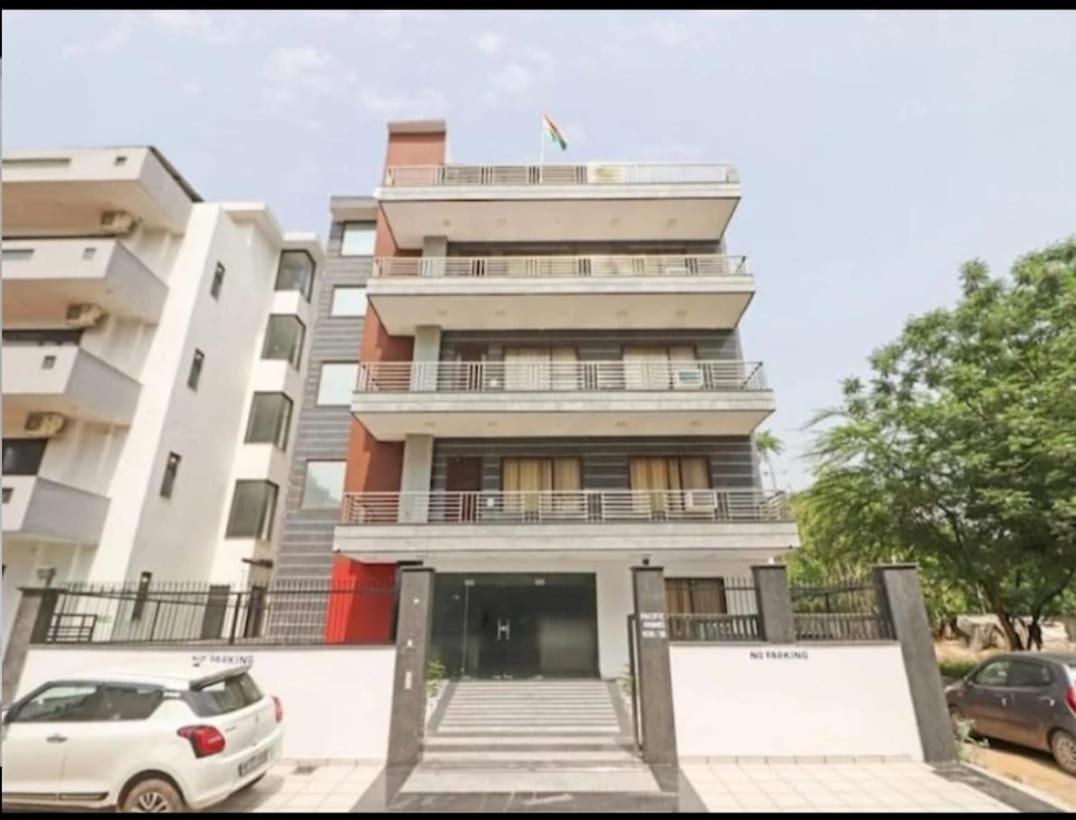Hotel 79 - Hotel & serviced apartments medanta gurugram view 5