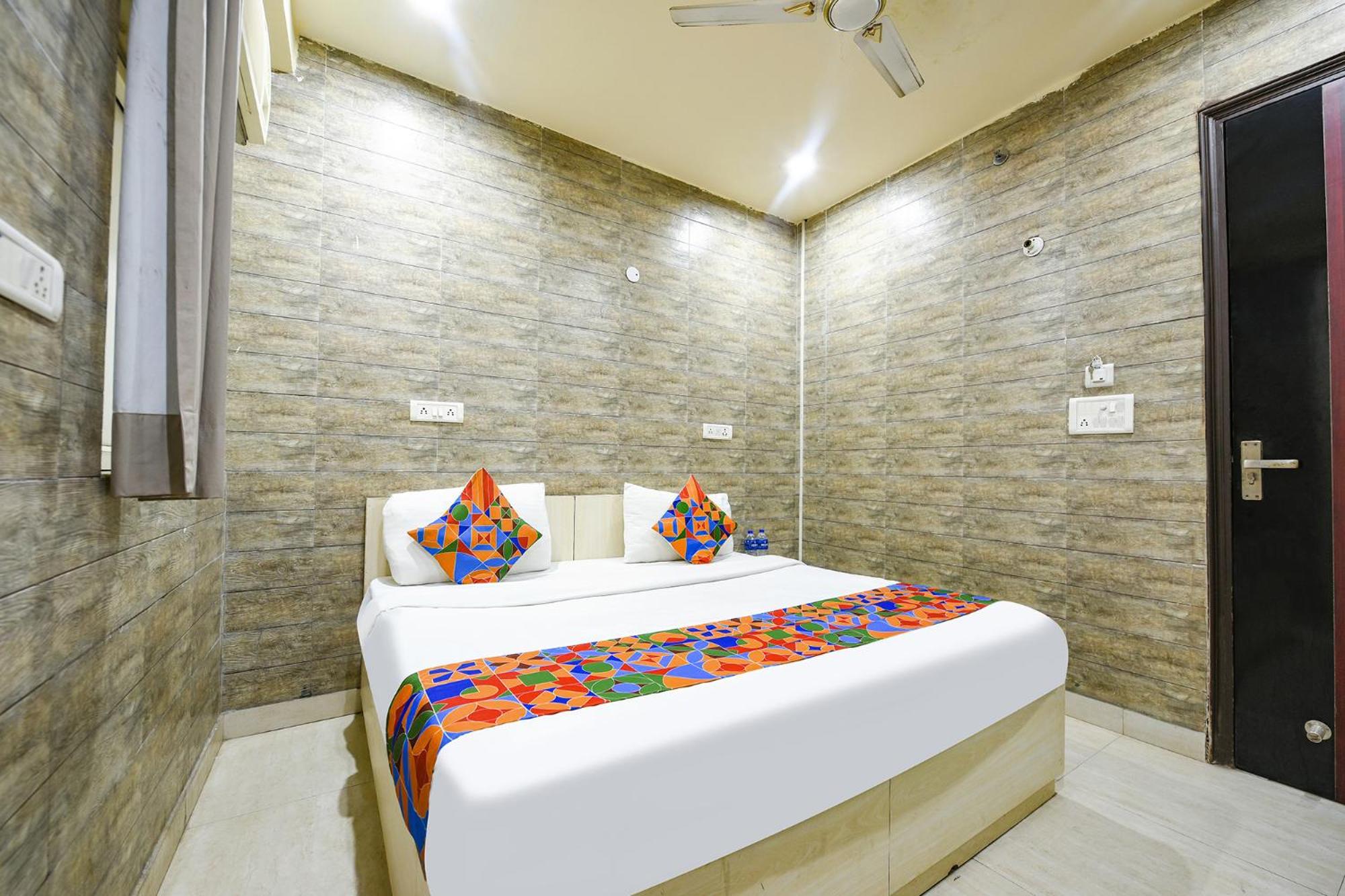 FabHotel Model Town view 3