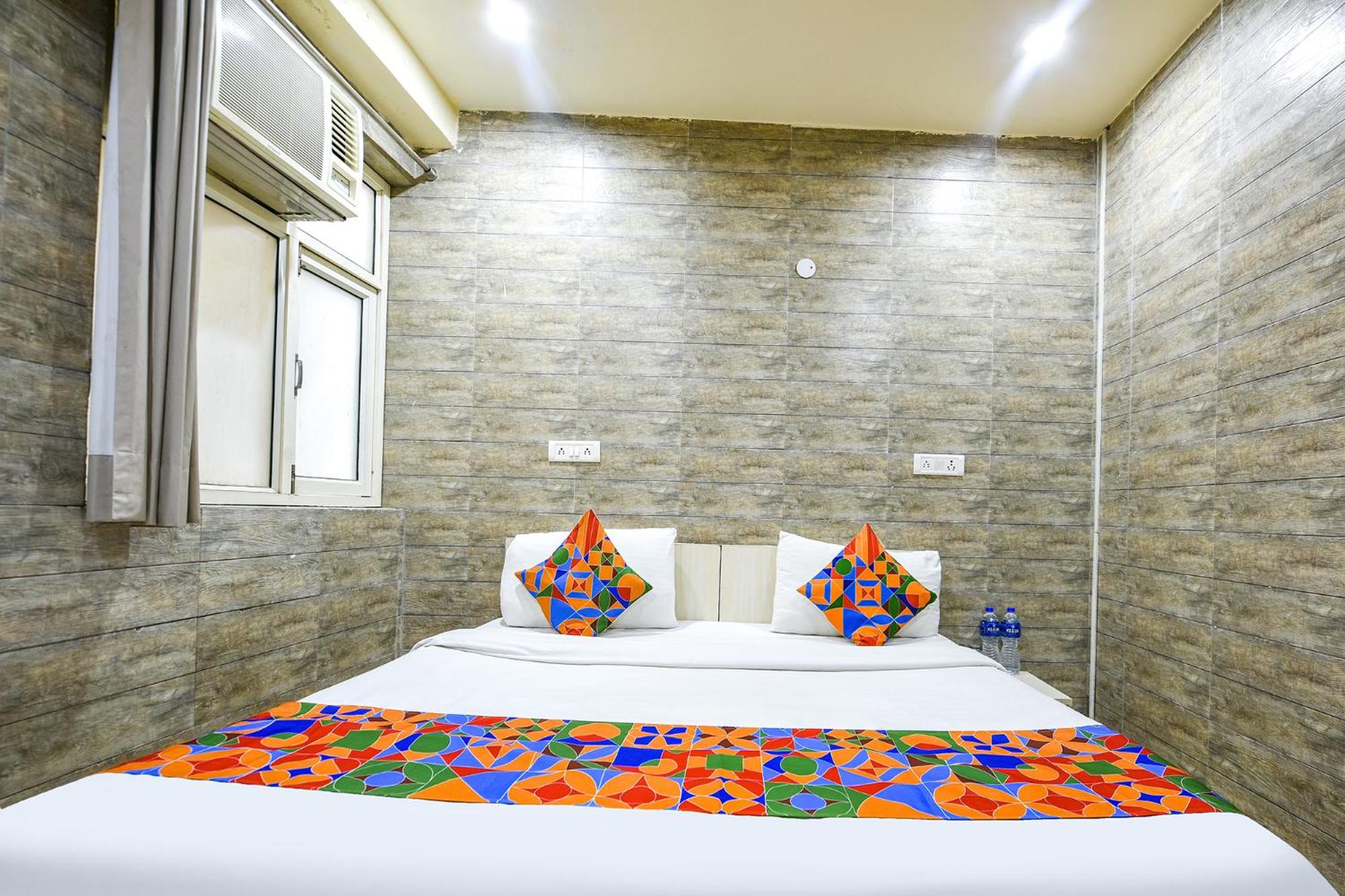 FabHotel Model Town view 4