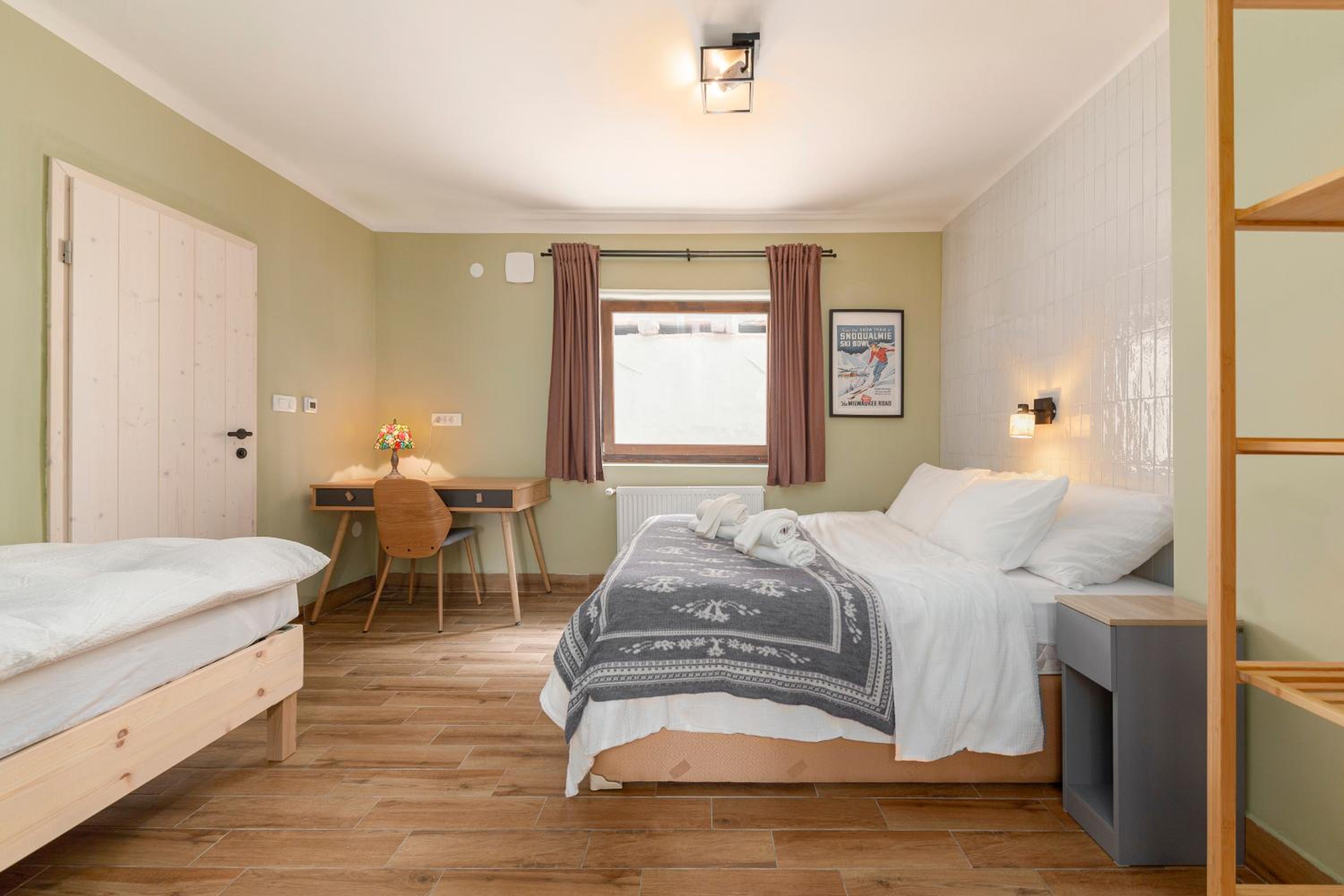 Farmhouse Chalet Apartments view 2