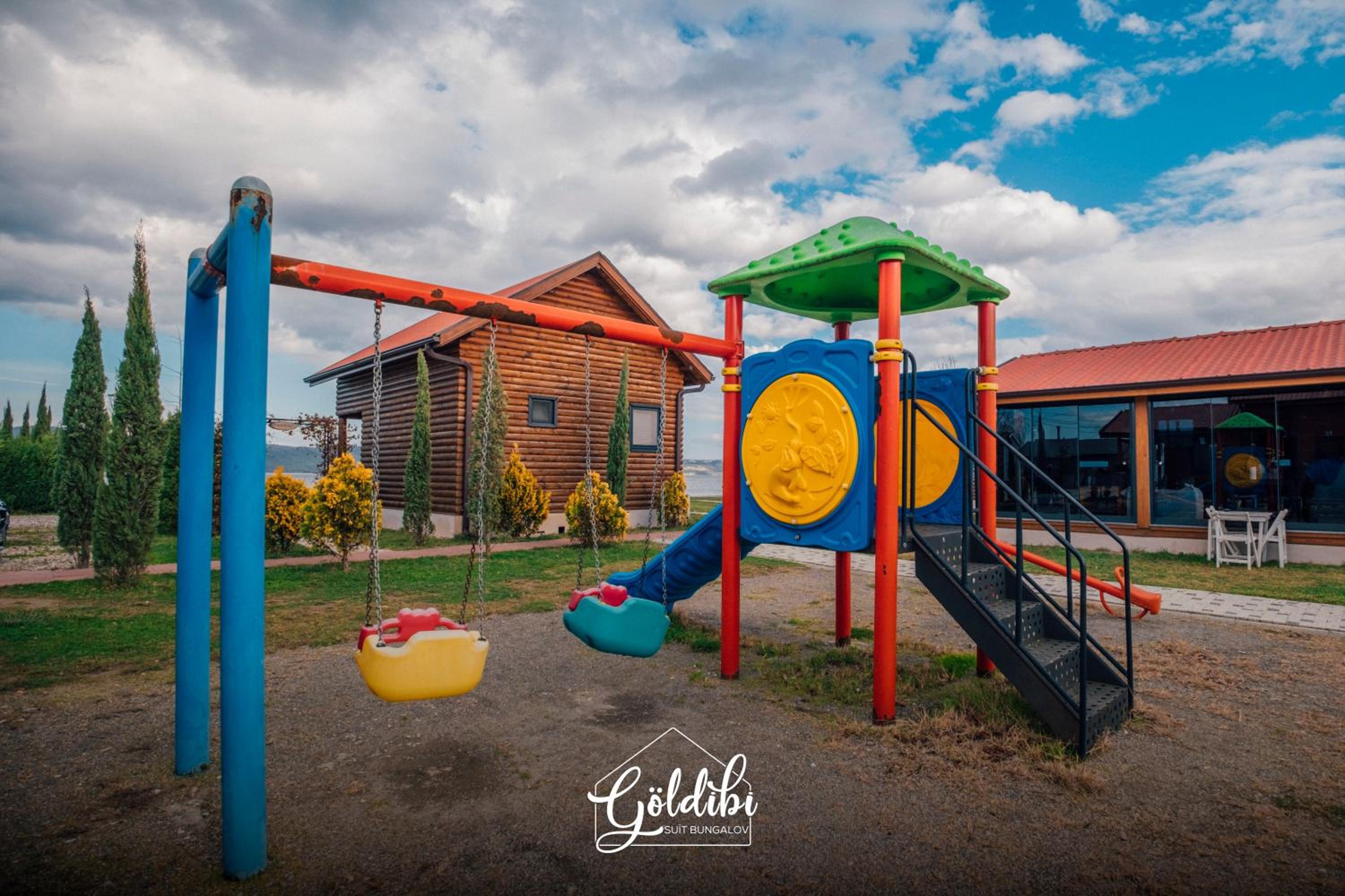Sapanca Göldibi Suit Bungalov