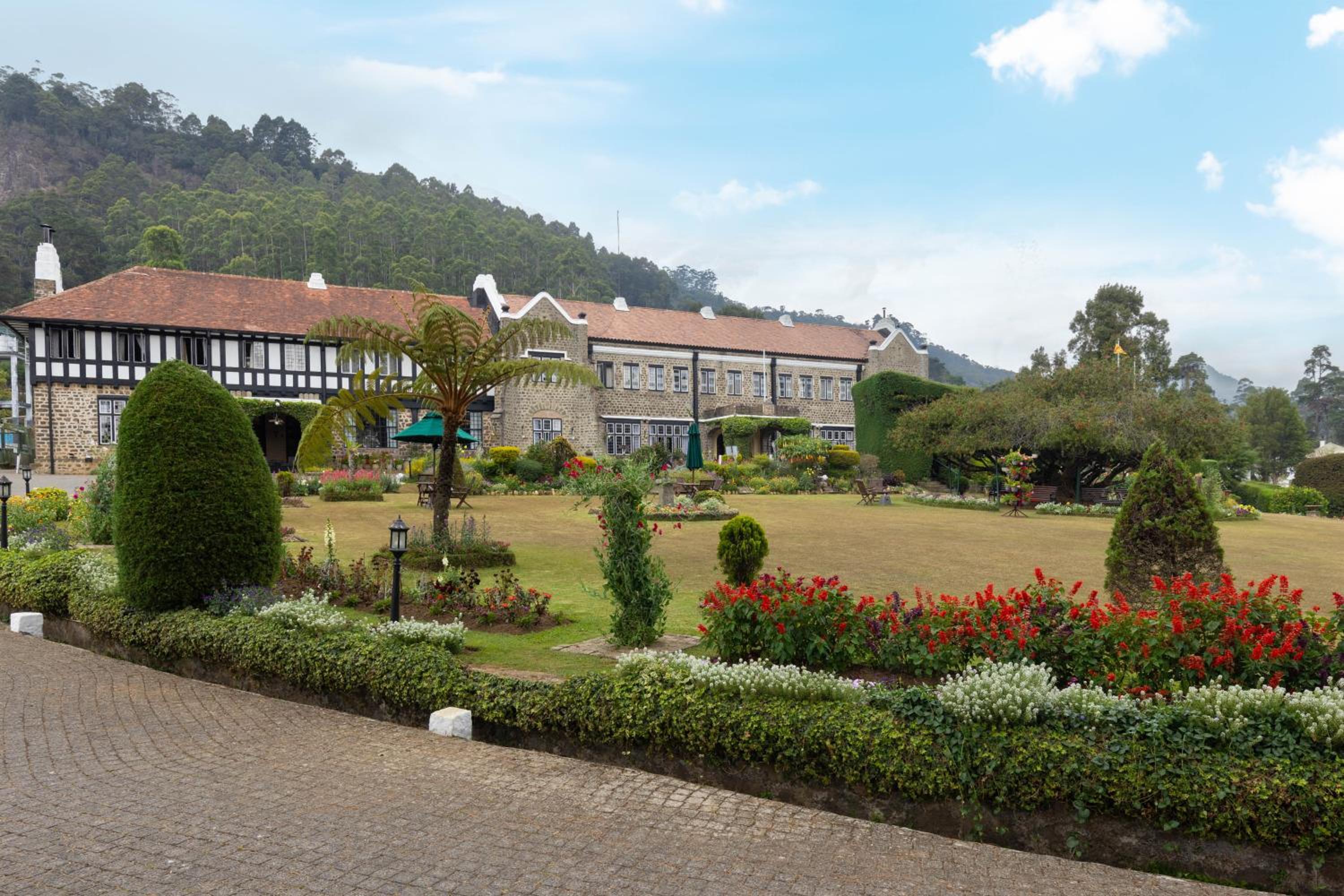 The Hill Club