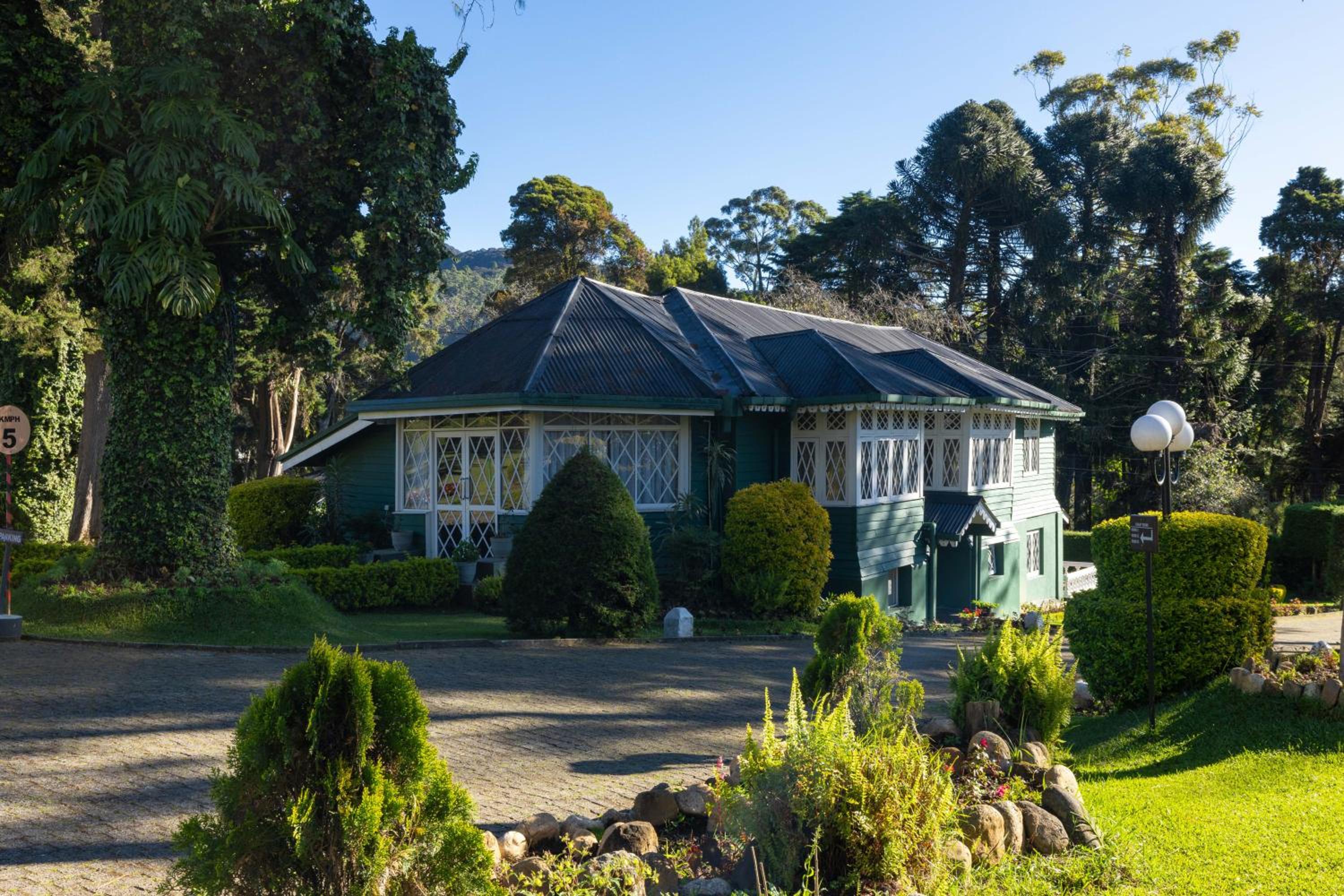 The Hill Club