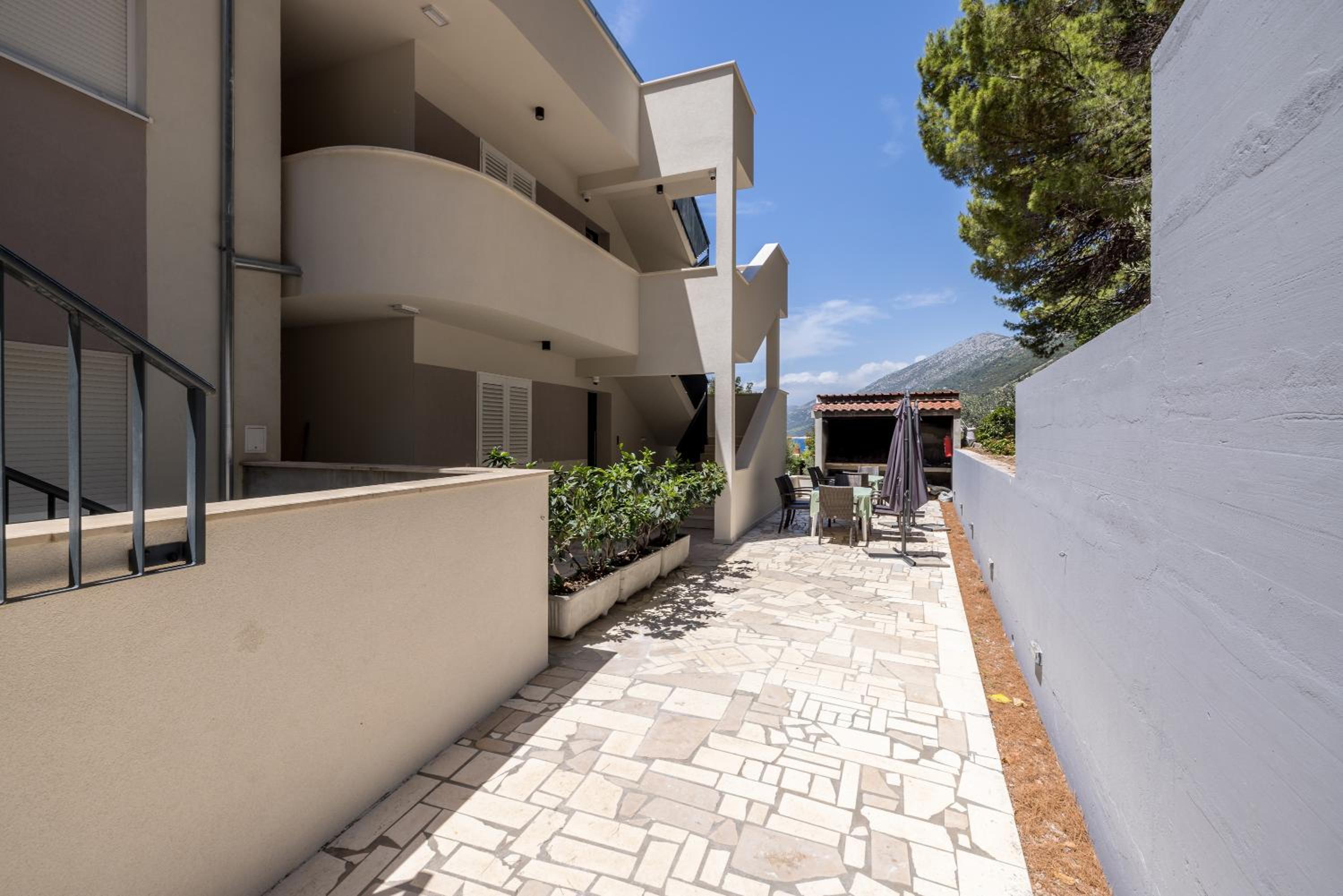 Nikolica Apartments Pelješac