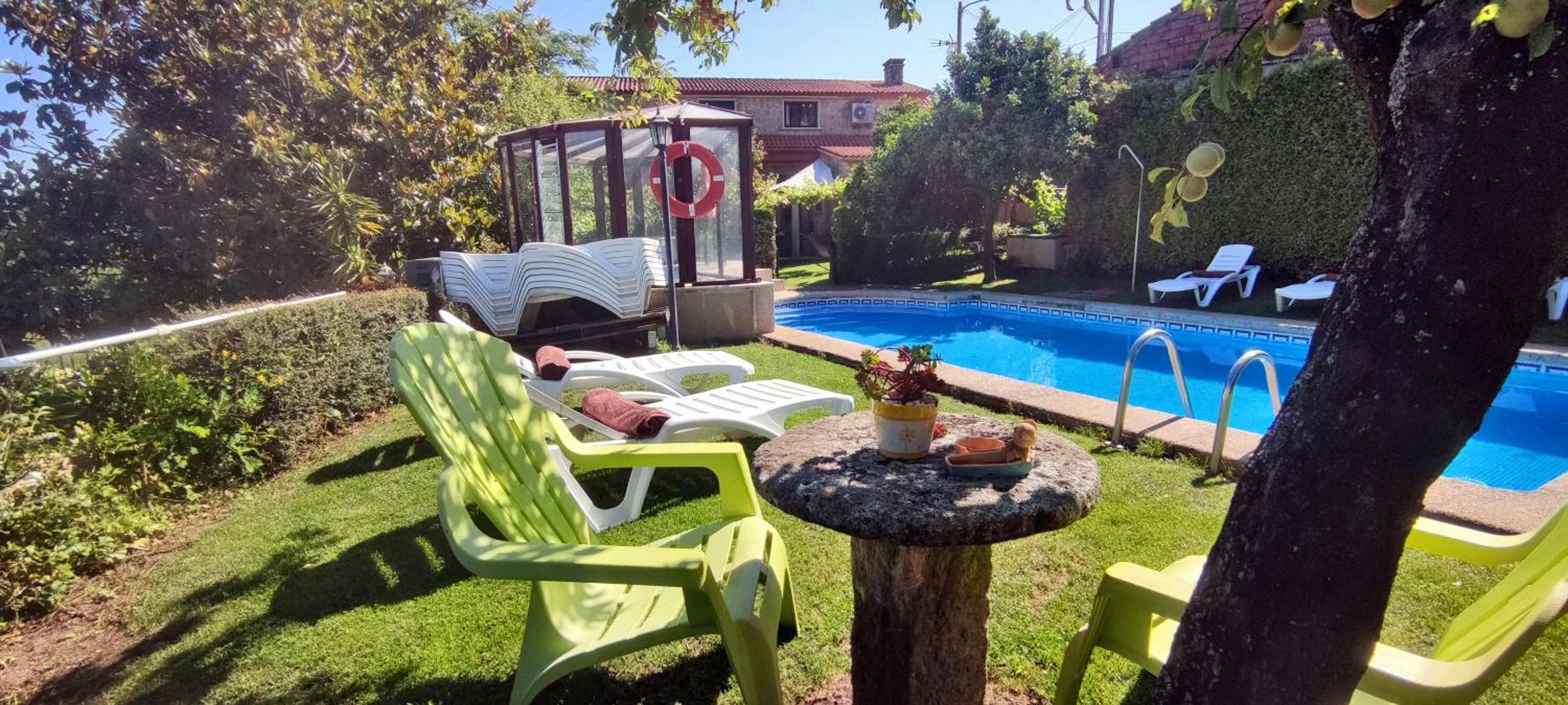 Casa Rural Os Carballos