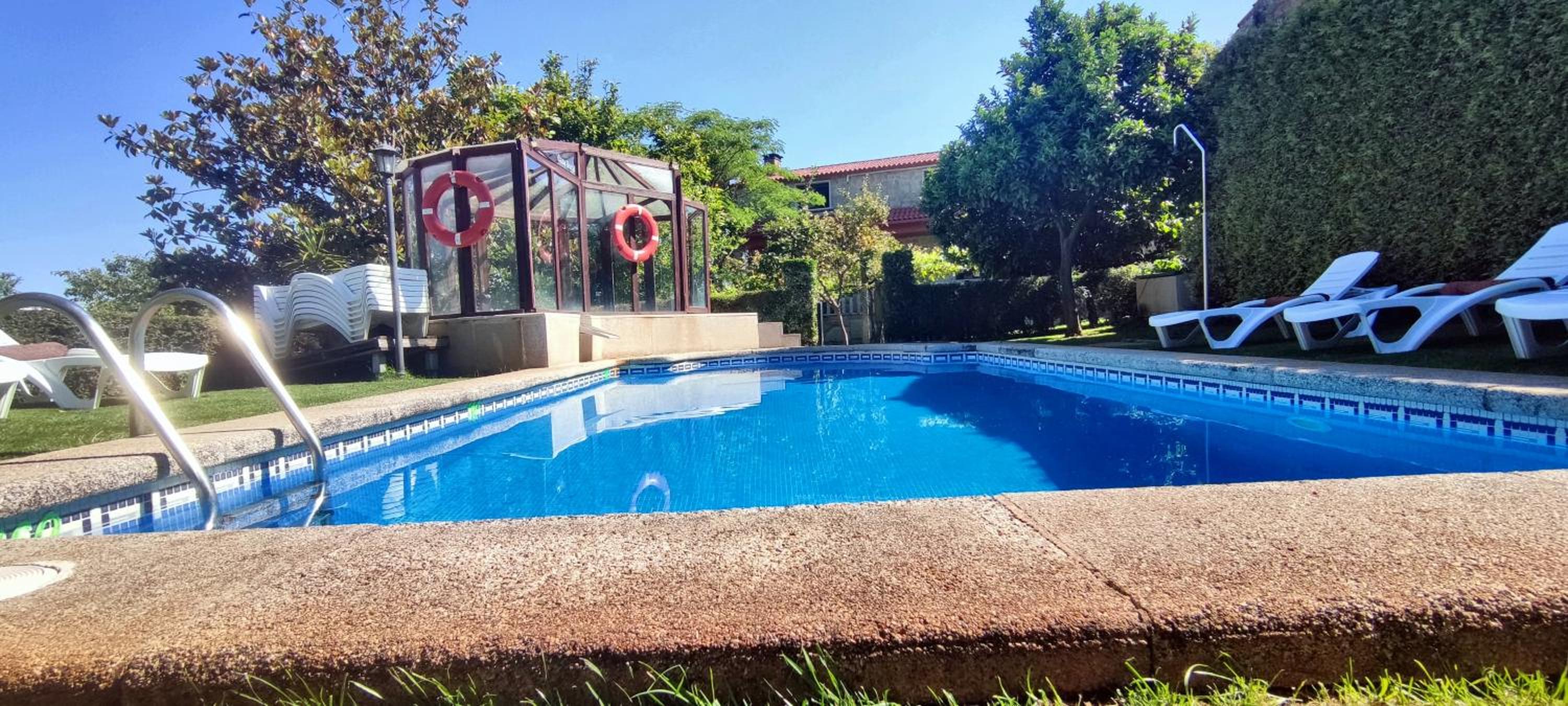 Casa Rural Os Carballos