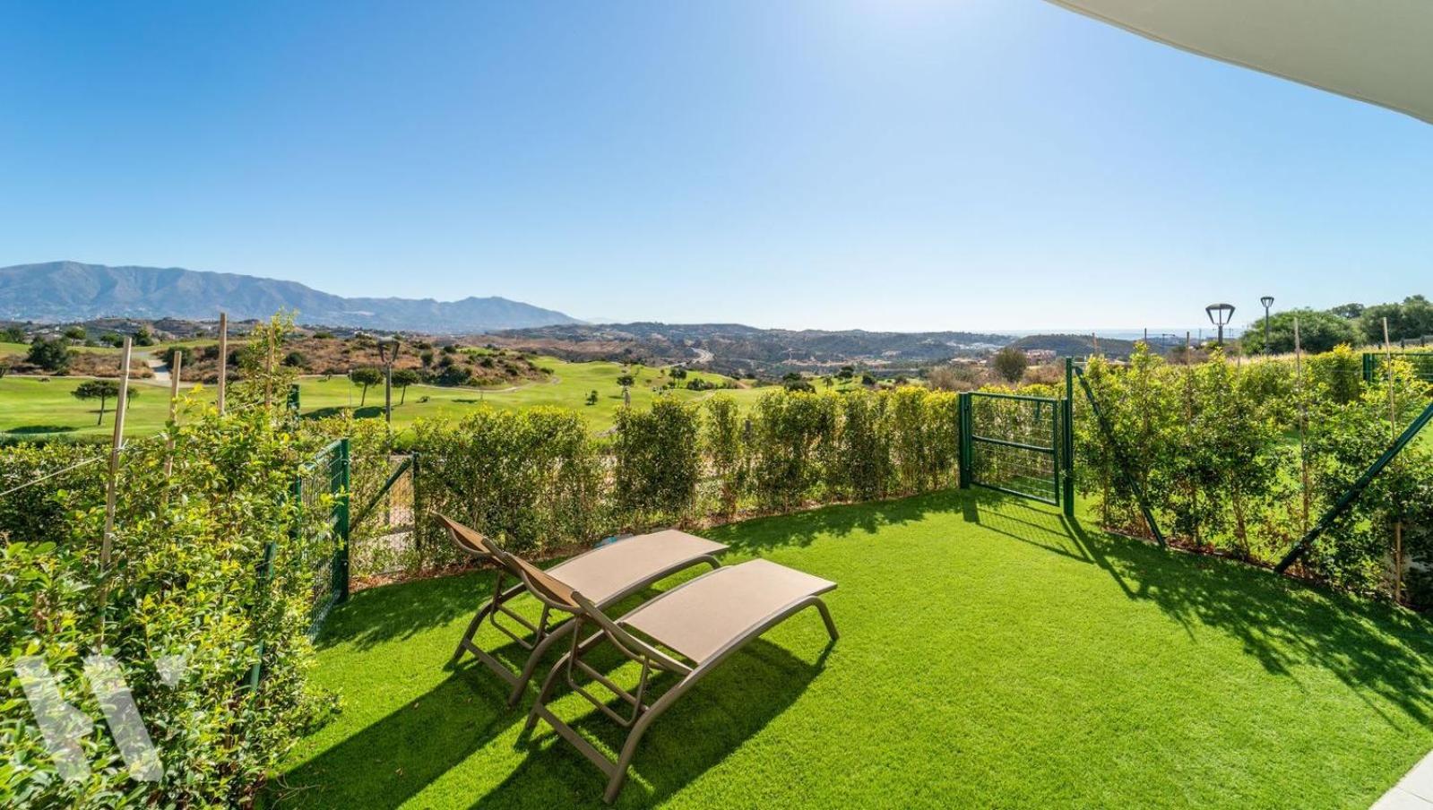 Stylish apartment with garden and amazing view
