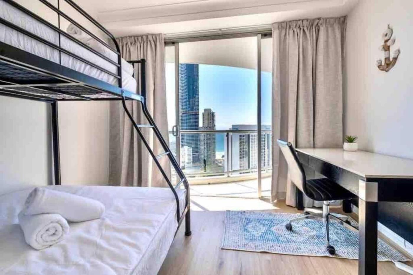OceanView Bliss Lv 24 Chevron Renaissance Retreat
