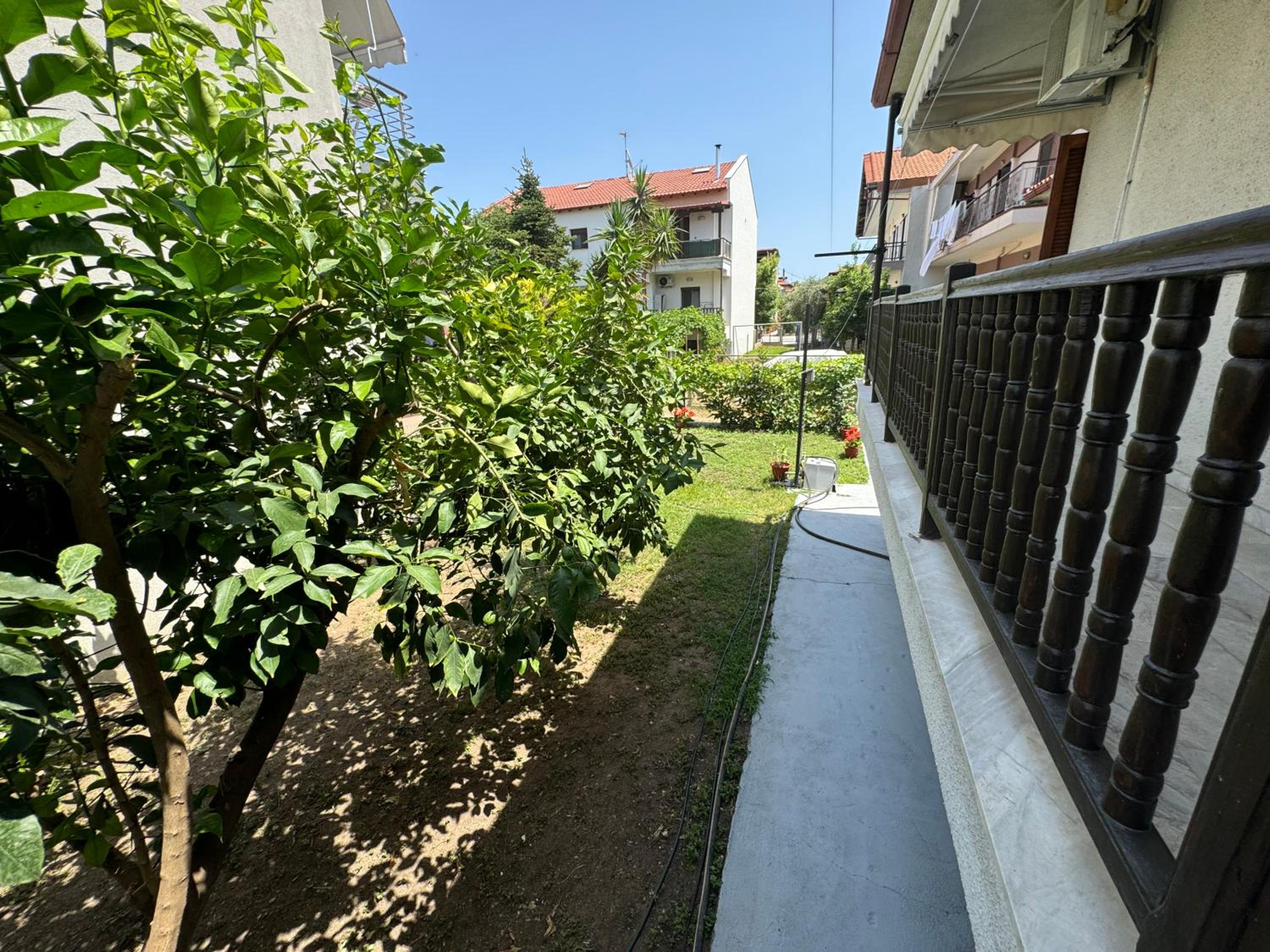 Photo 25