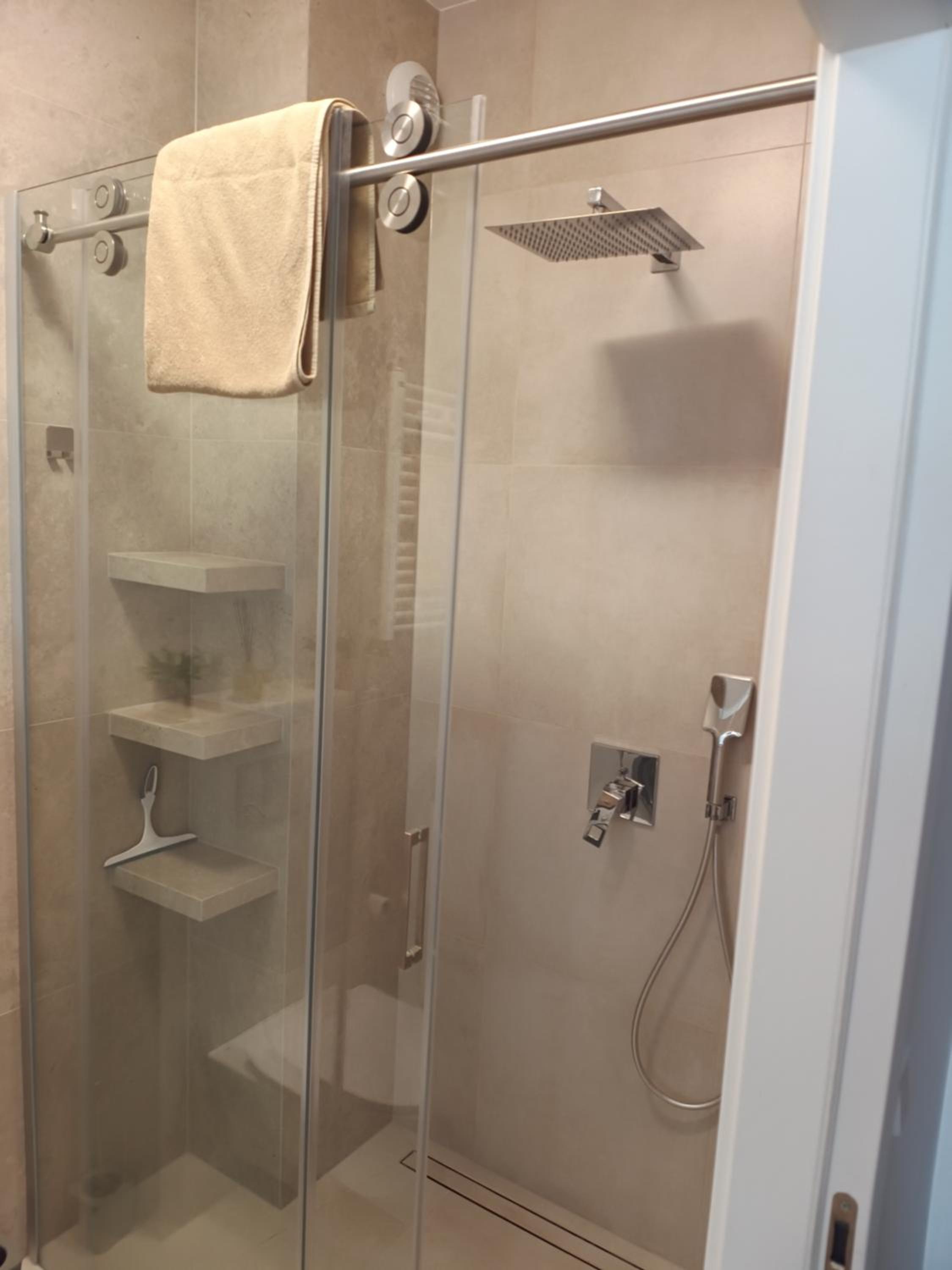 Apartament rodzinny 47, 150 m od plaży, basen, plac zabaw, darmowy parking!