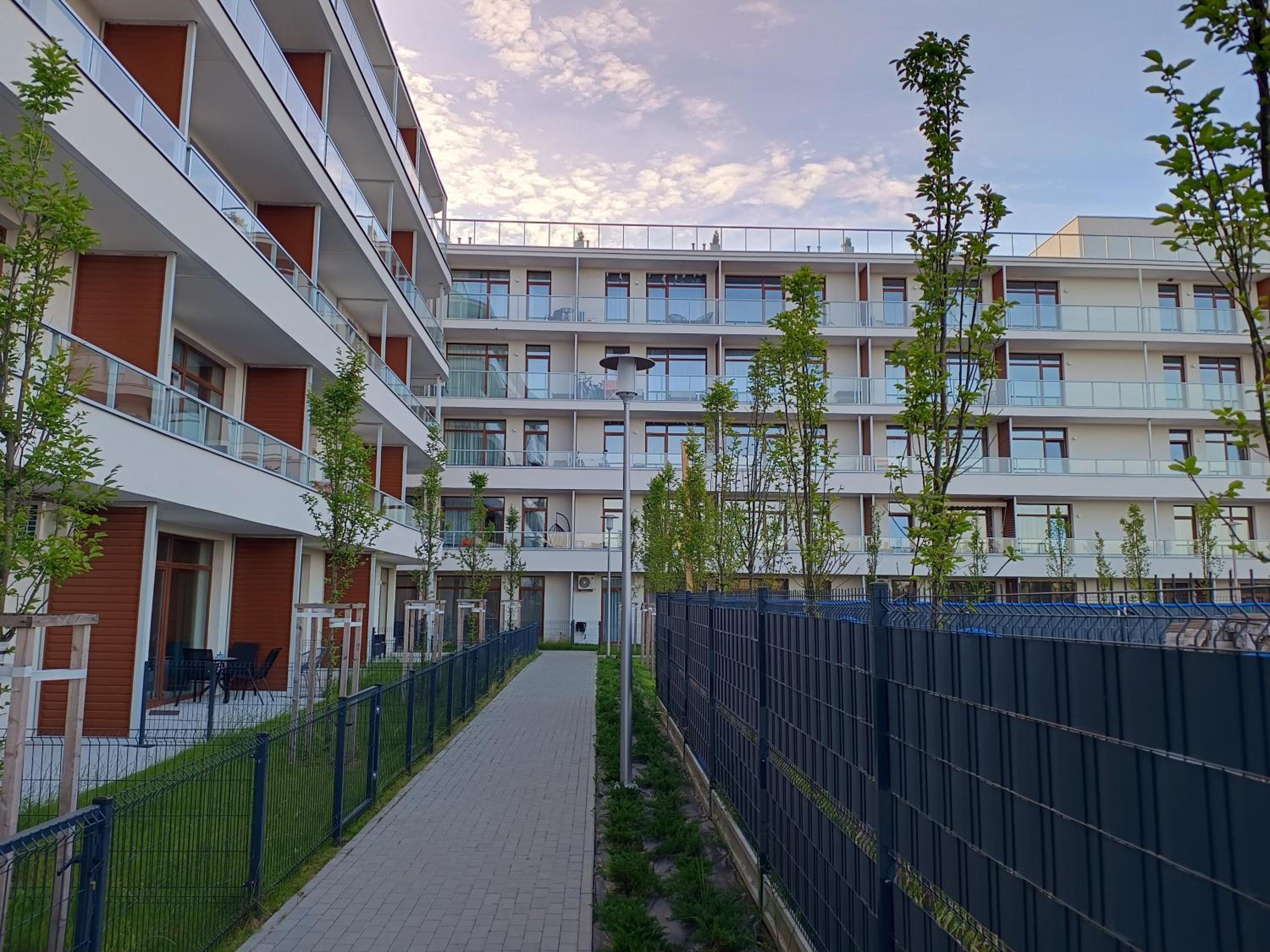 Apartament rodzinny 47, 150 m od plaży, basen, plac zabaw, darmowy parking!