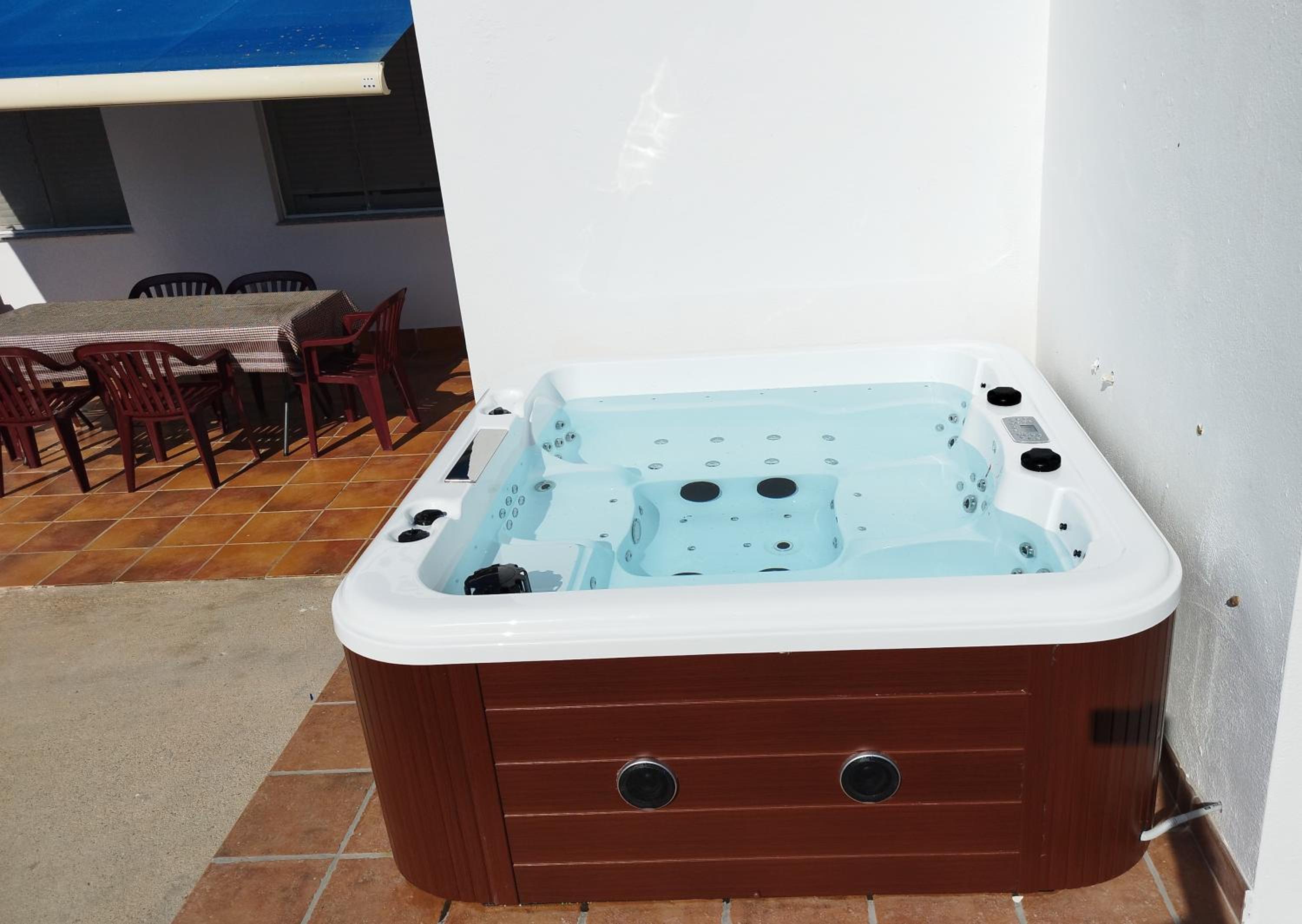 Hotel Can Carles - Delta del Ebro - Image 1