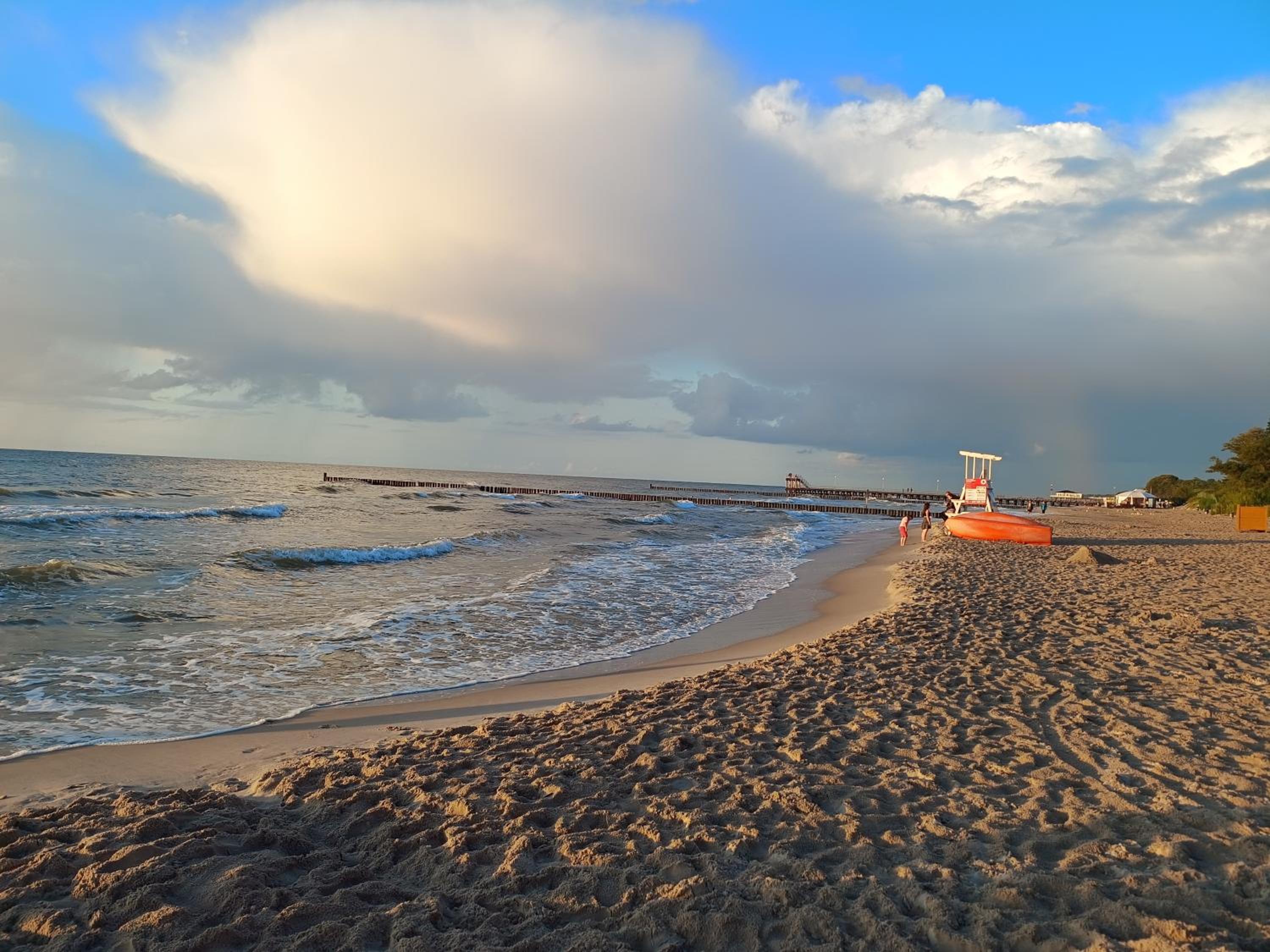 Apartament rodzinny 47, 150 m od plaży, basen, plac zabaw, darmowy parking!
