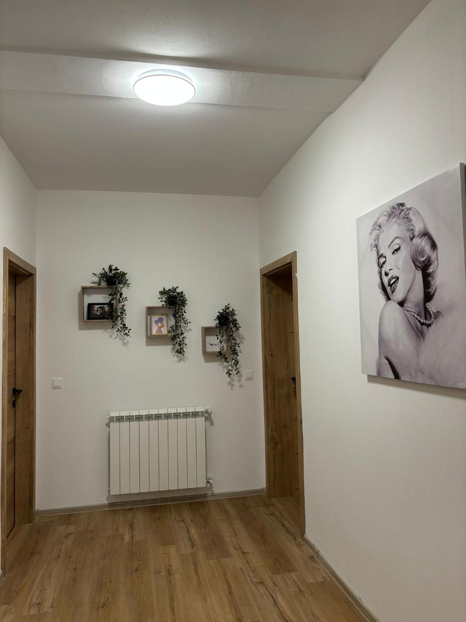 Photo 32