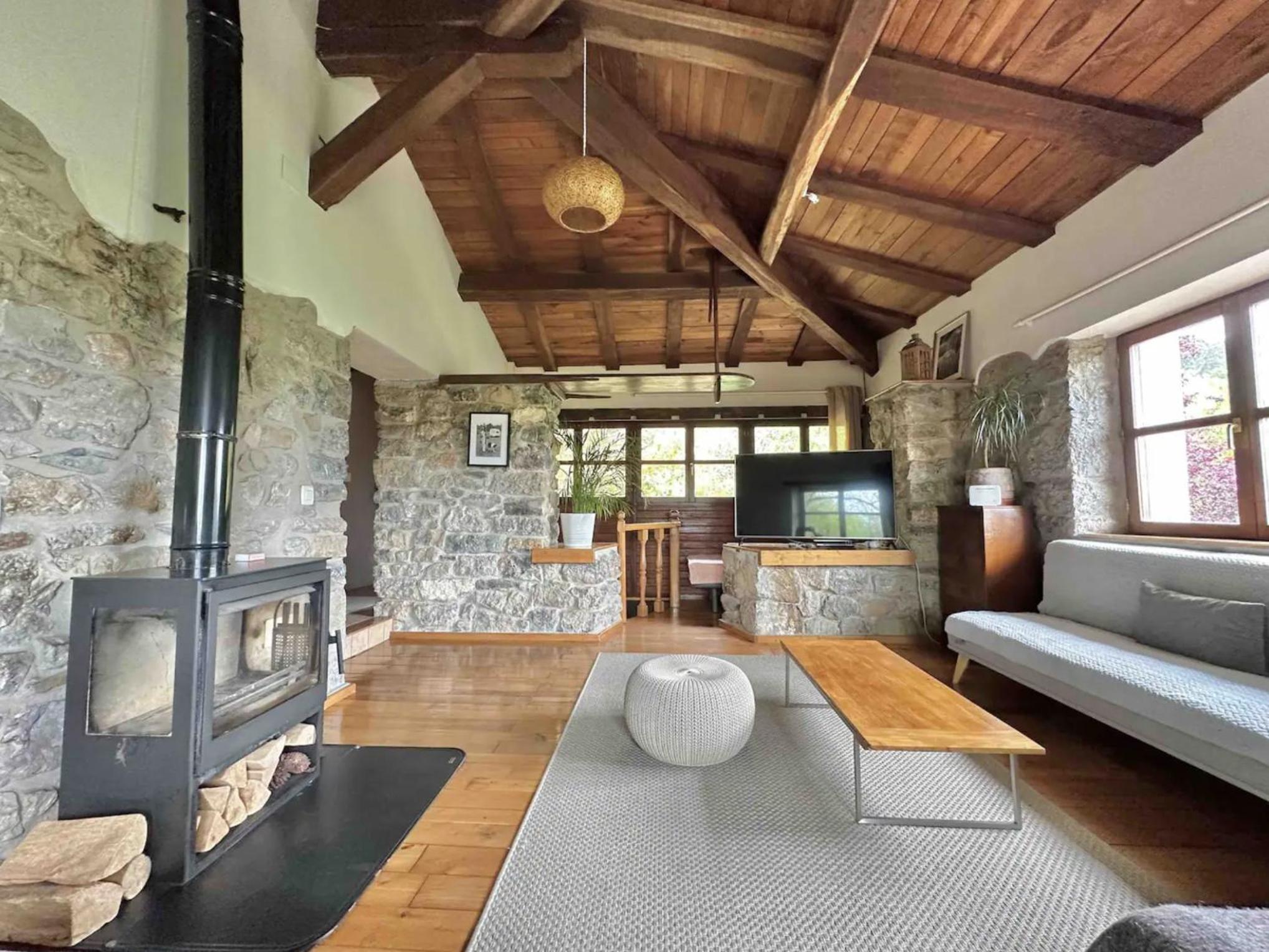 CANGAS DE ONIS RURAL HOUSE WITH VIEWs view 5