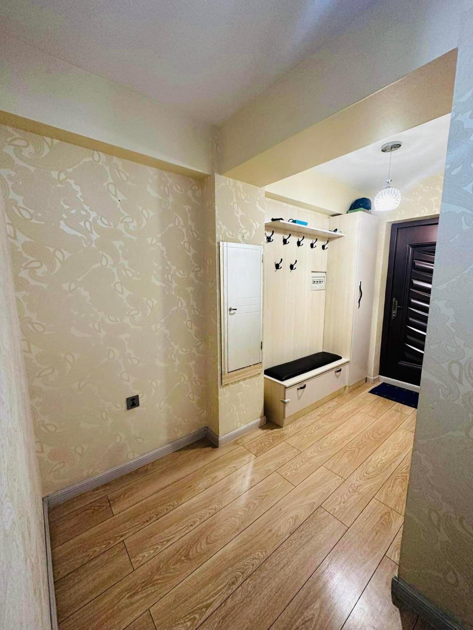 Tidy 2 rooms view 5