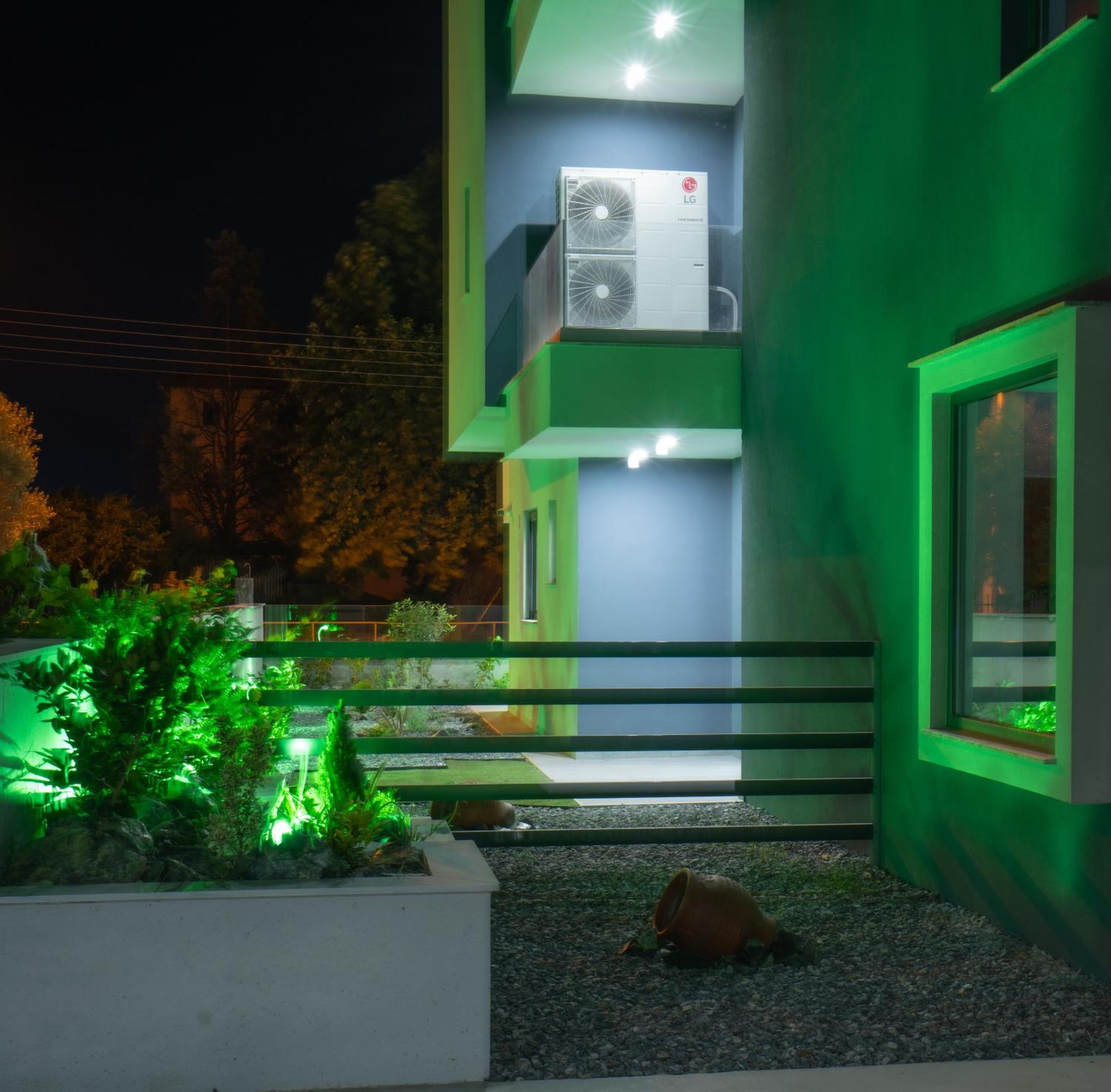 Photo 27