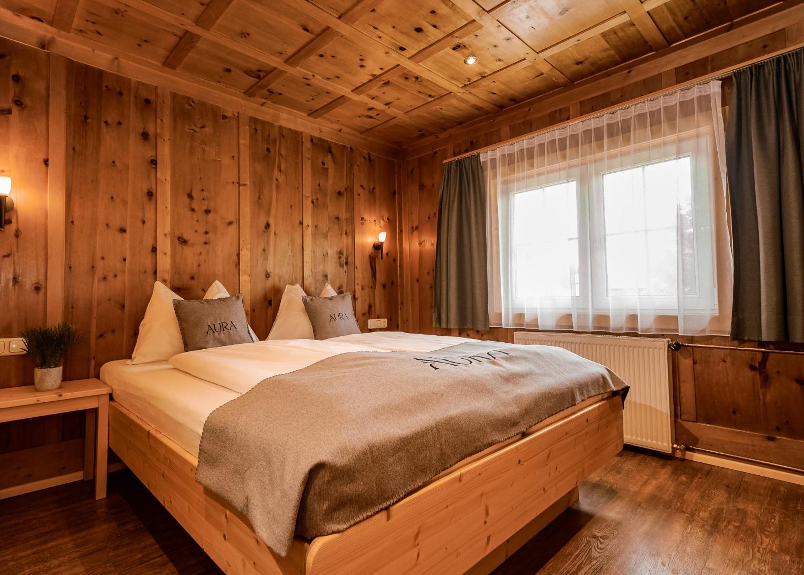AURA Bed & Breakfast