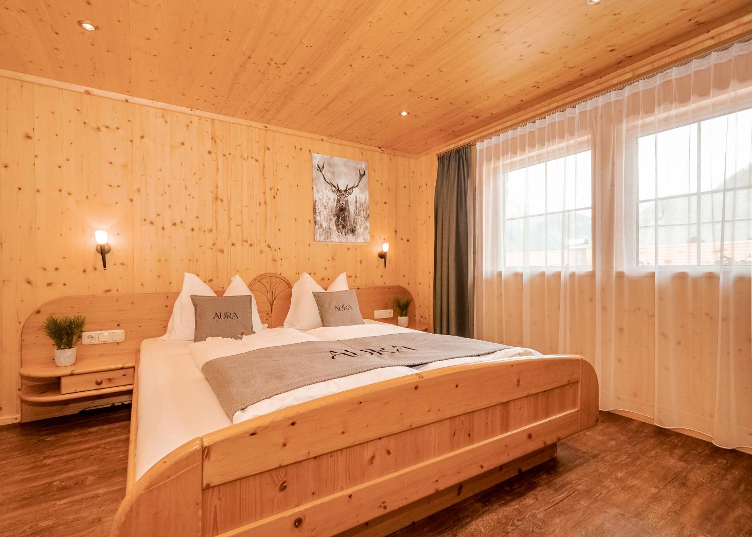 AURA Bed & Breakfast