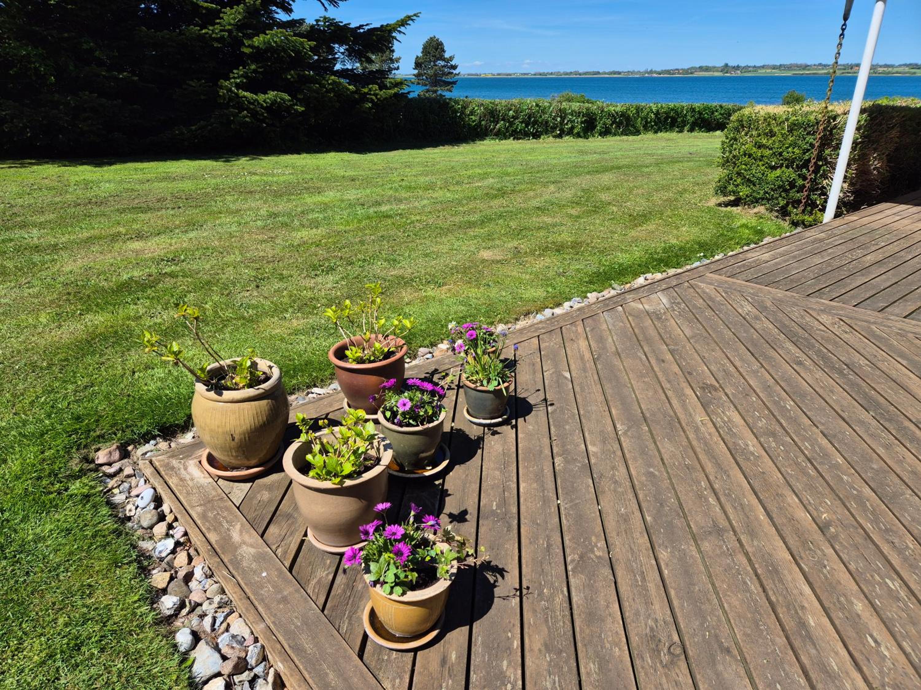 Sunset Lodge dk