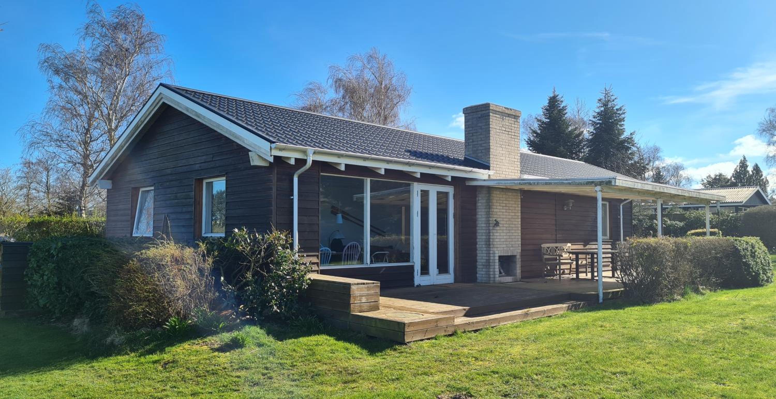 Sunset Lodge dk