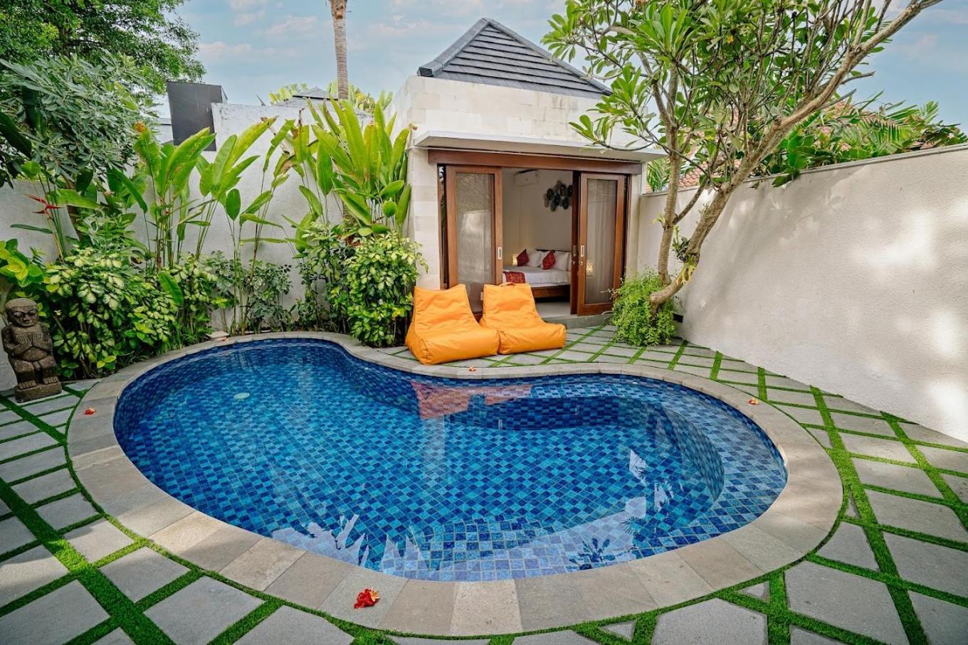 VILLA BRANKA Sanur With Private Pool, Superb Location, 5-10 Minutes Walk to the Beach & Center, Massage, Daily Tour view 2