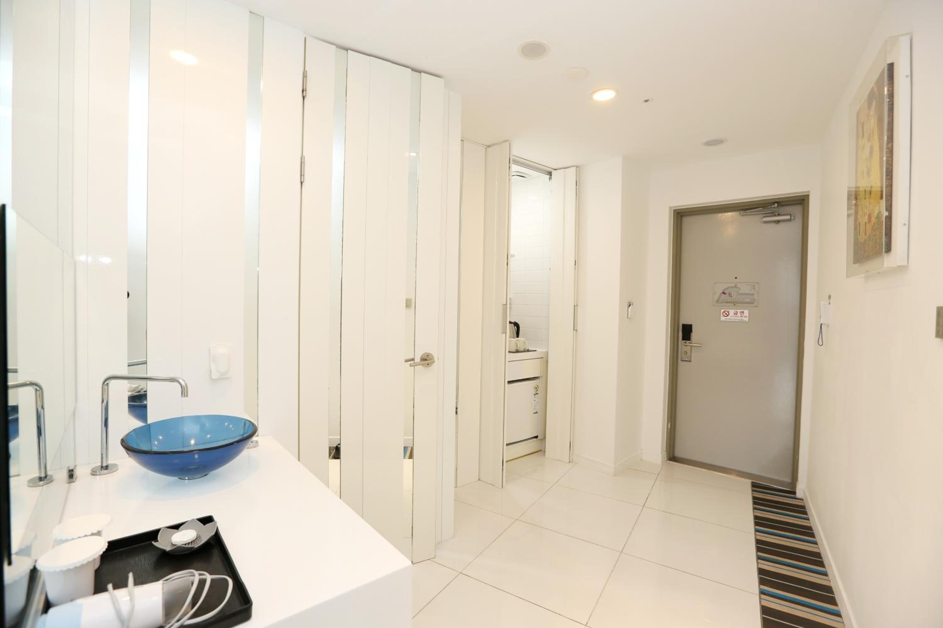 Jeju Vacations - Hamdeok Beach Stay Jeju - Property Image 2