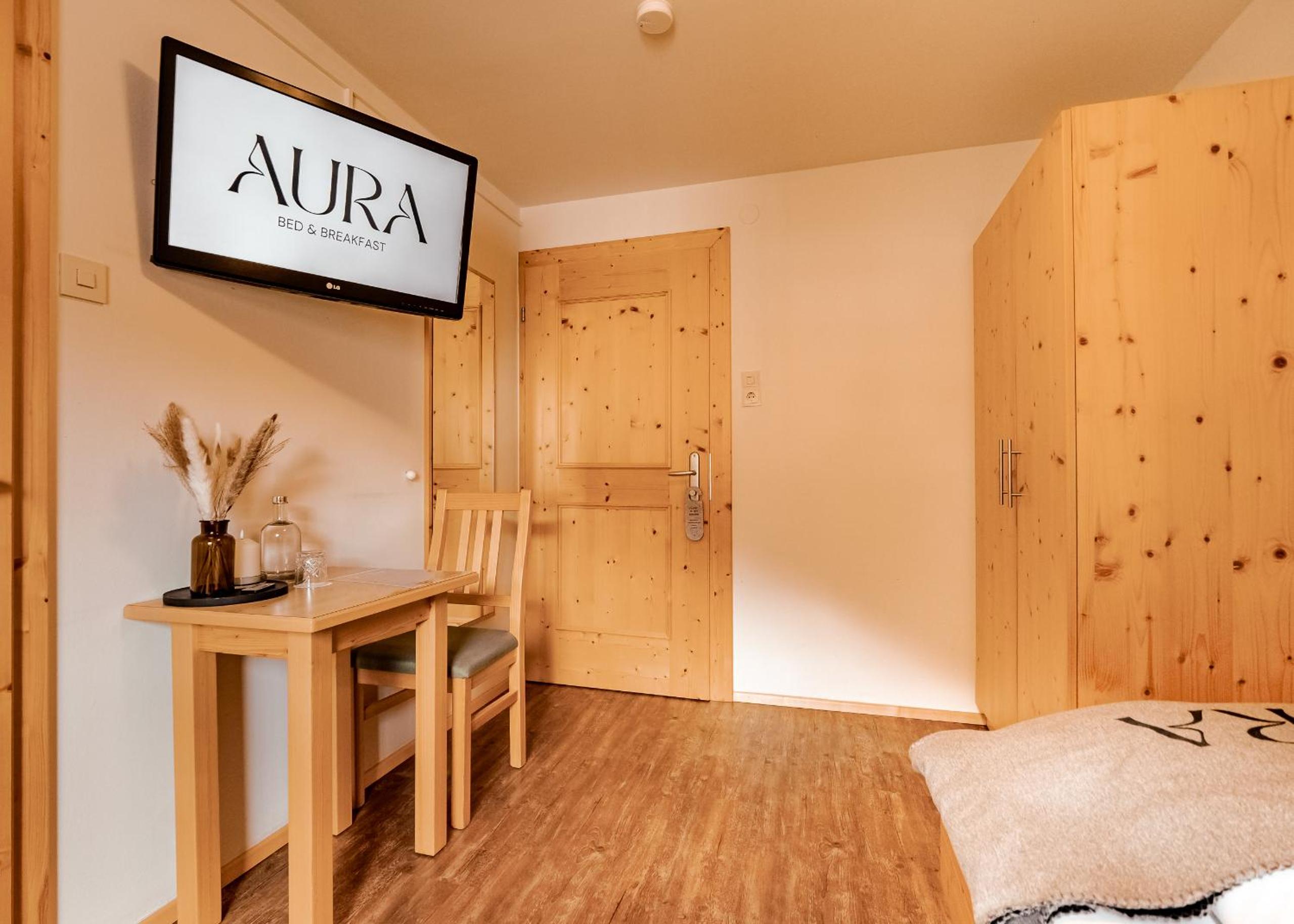 AURA Bed & Breakfast