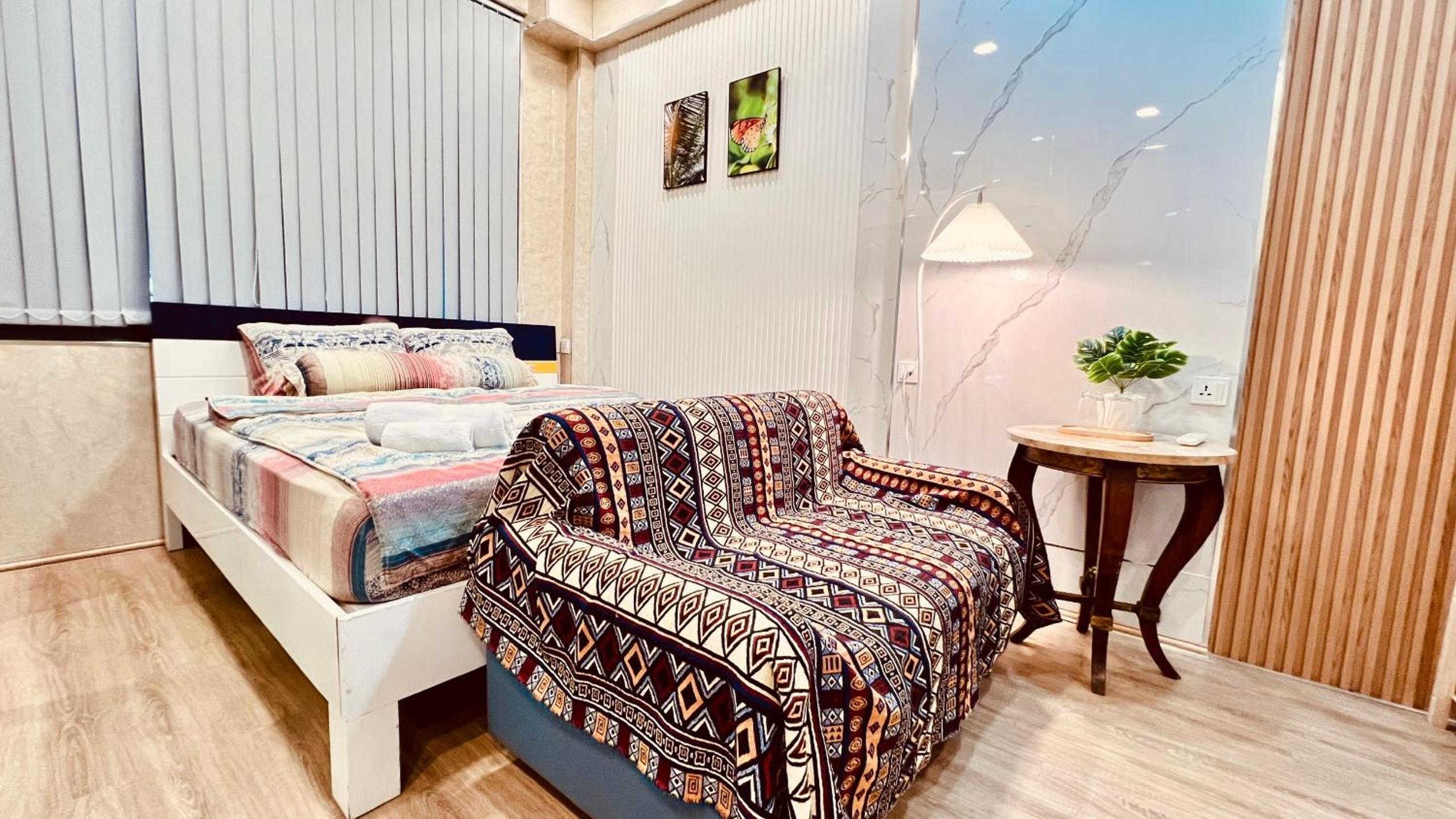 Thu's studio near Ben Thanh Market