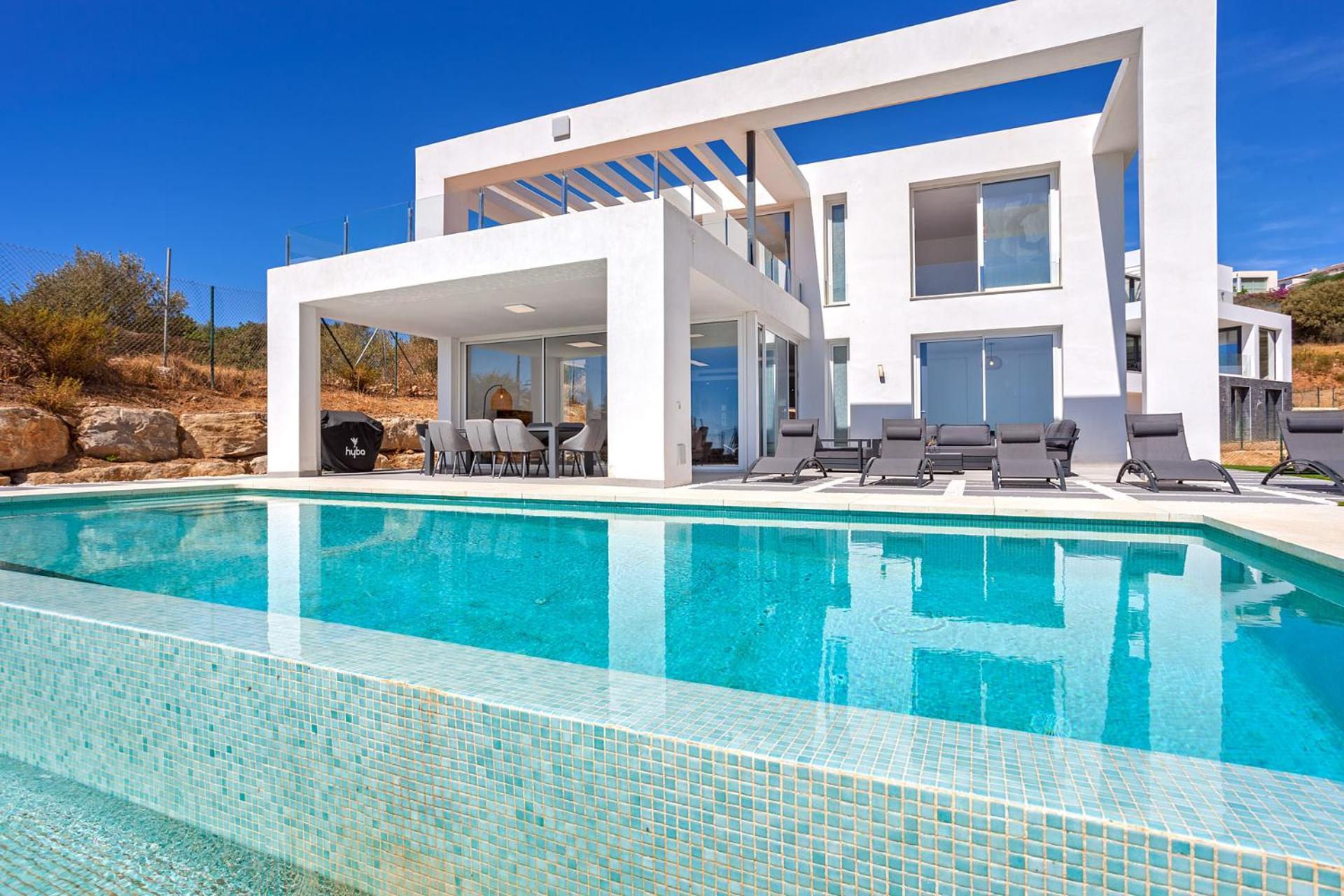 Villa BuenaVista Hills - Sea View - Infinity Pool - Parking - Grill