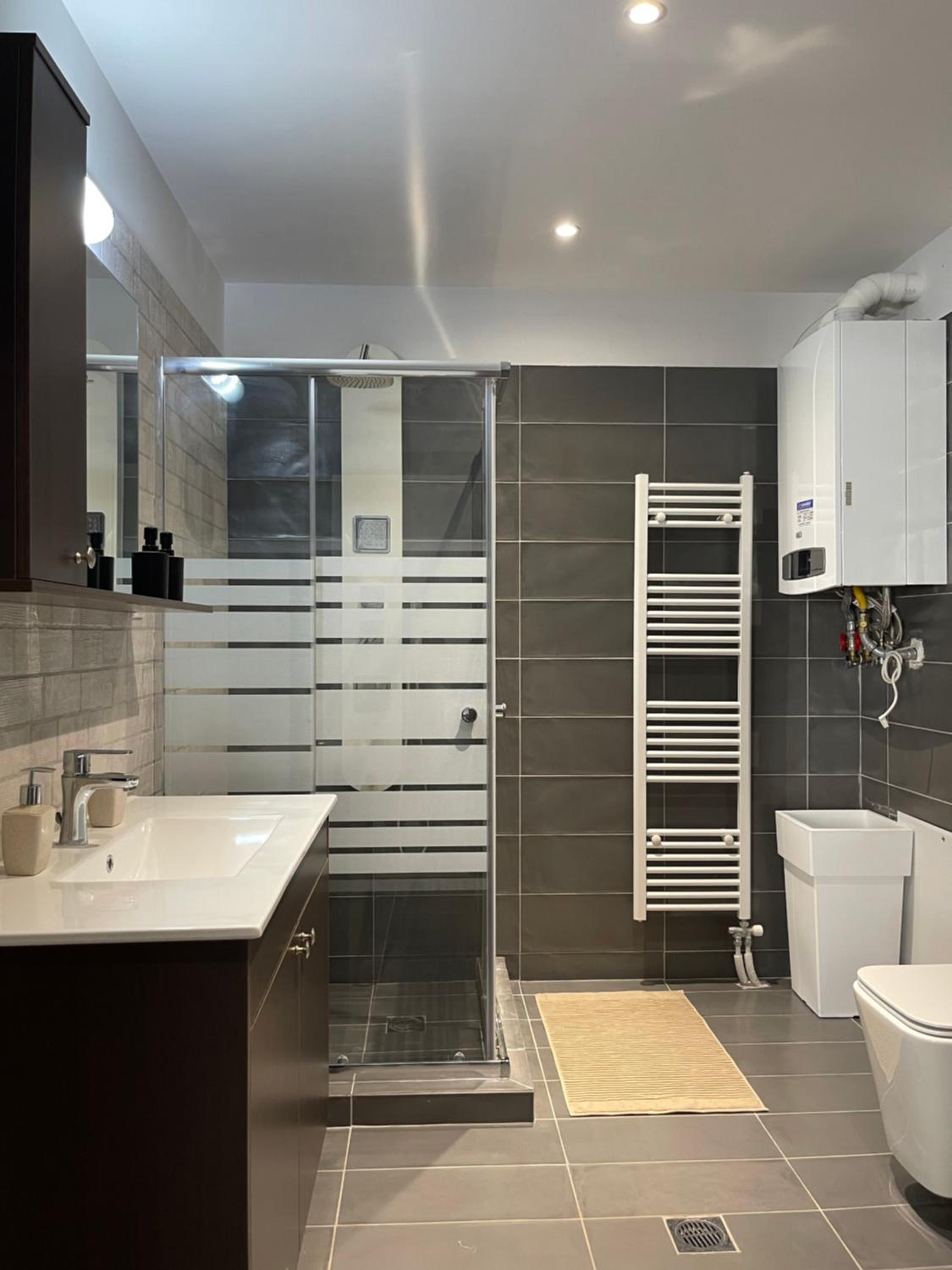 Spacious Athenian 2 Bedroom Apartment Next Metro and Museum