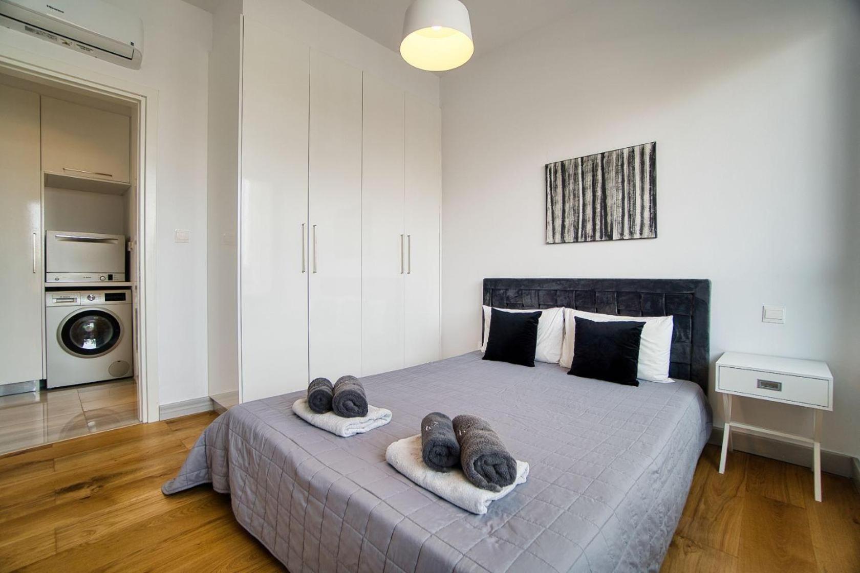 Premier 307 1 BED
