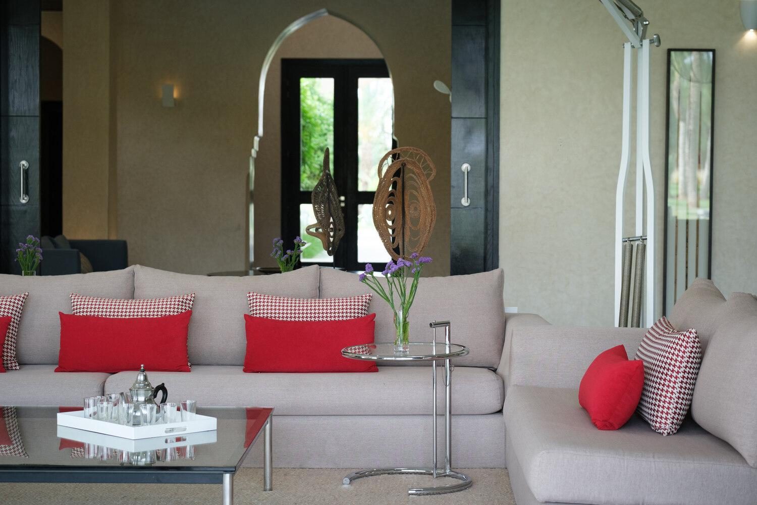 Adnaa - Modern Villa with 2 pools, sauna, hammam, tennis court & home cinema