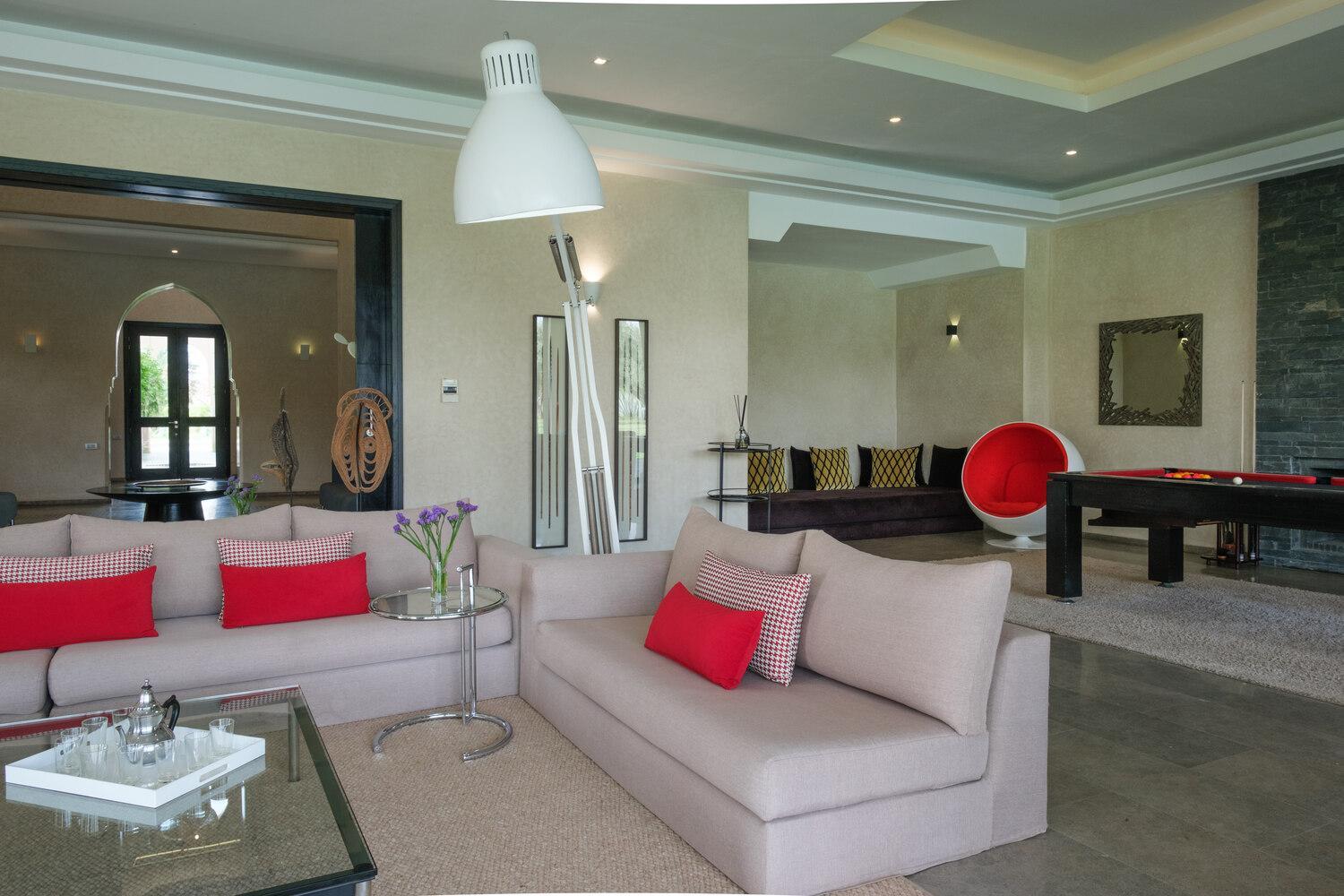 Adnaa - Modern Villa with 2 pools, sauna, hammam, tennis court & home cinema