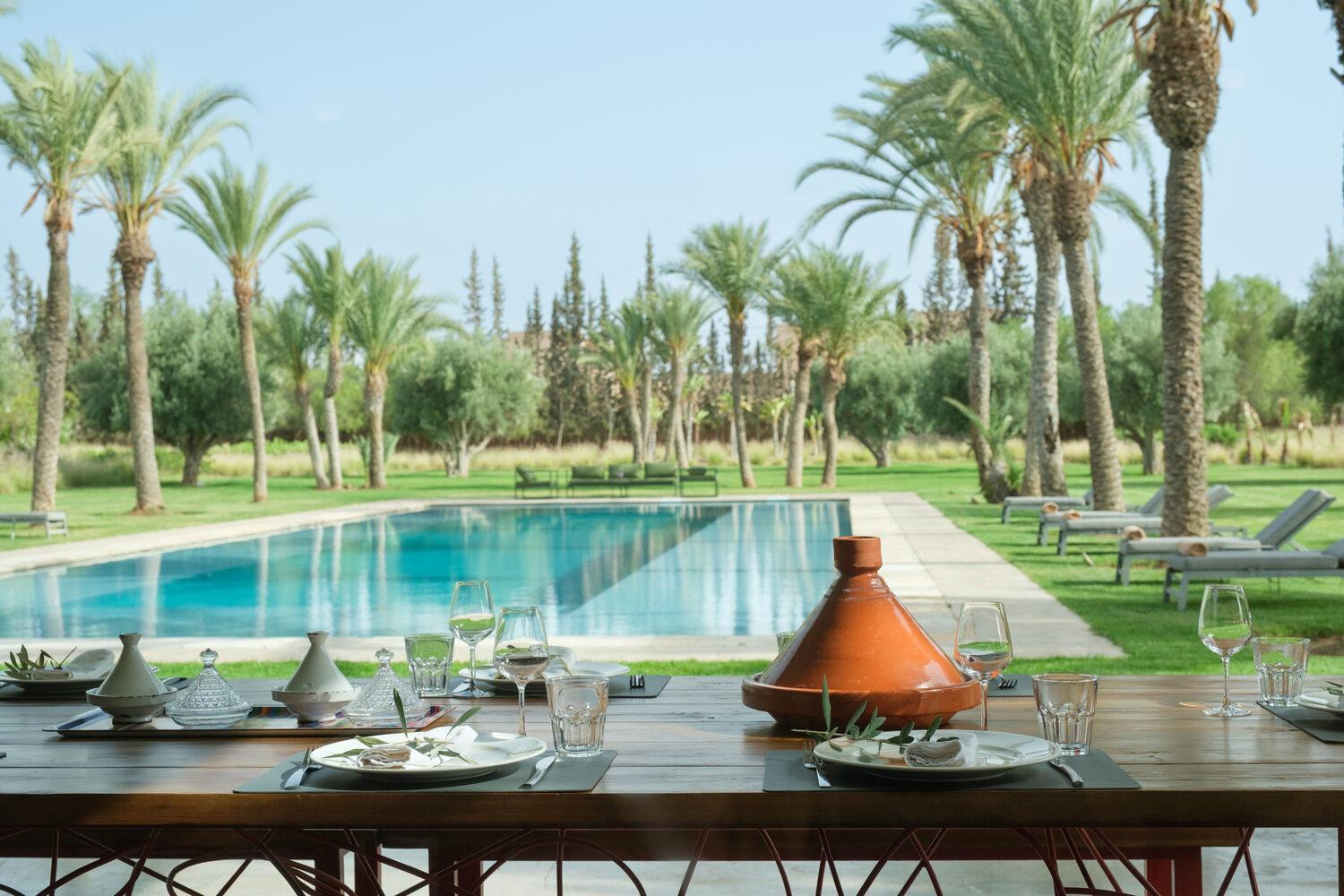 Adnaa - Modern Villa with 2 pools, sauna, hammam, tennis court & home cinema