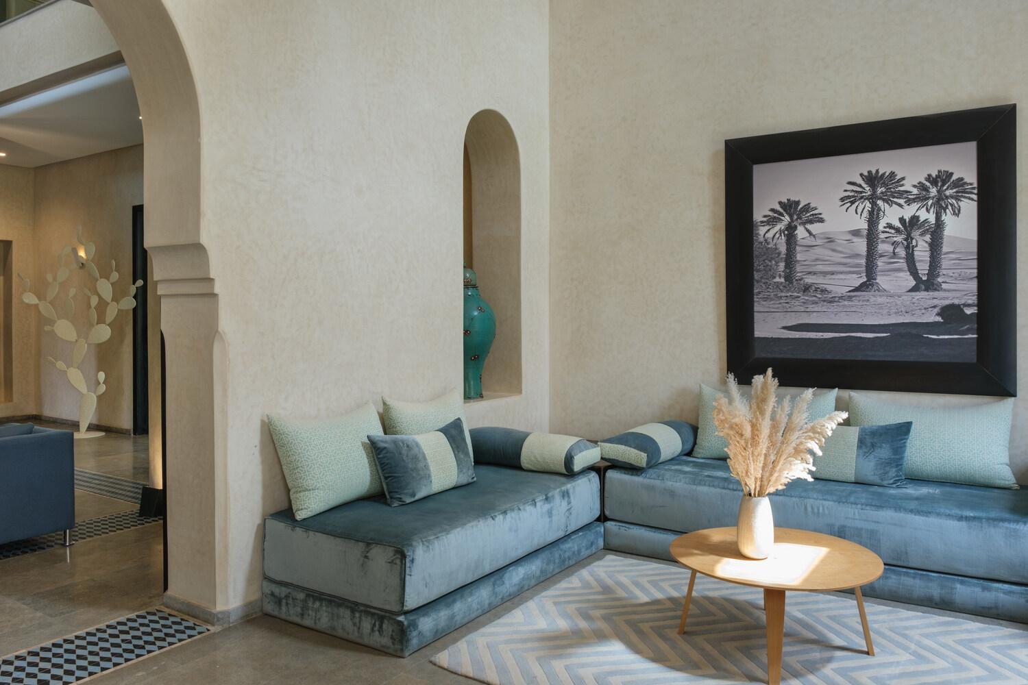 Adnaa - Modern Villa with 2 pools, sauna, hammam, tennis court & home cinema