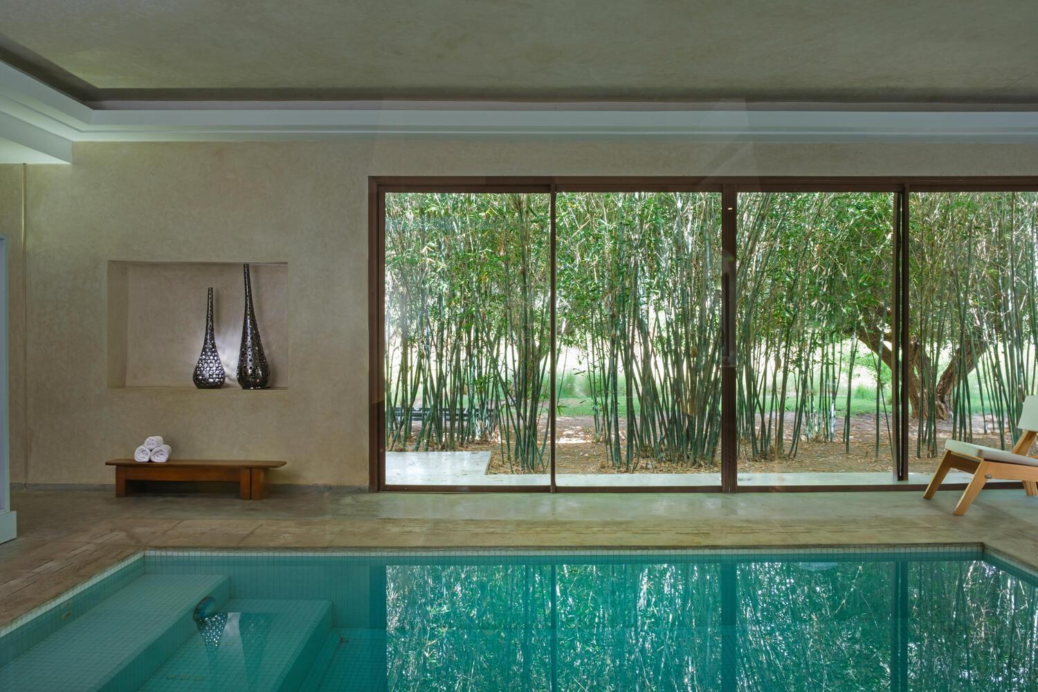 Adnaa - Modern Villa with 2 pools, sauna, hammam, tennis court & home cinema