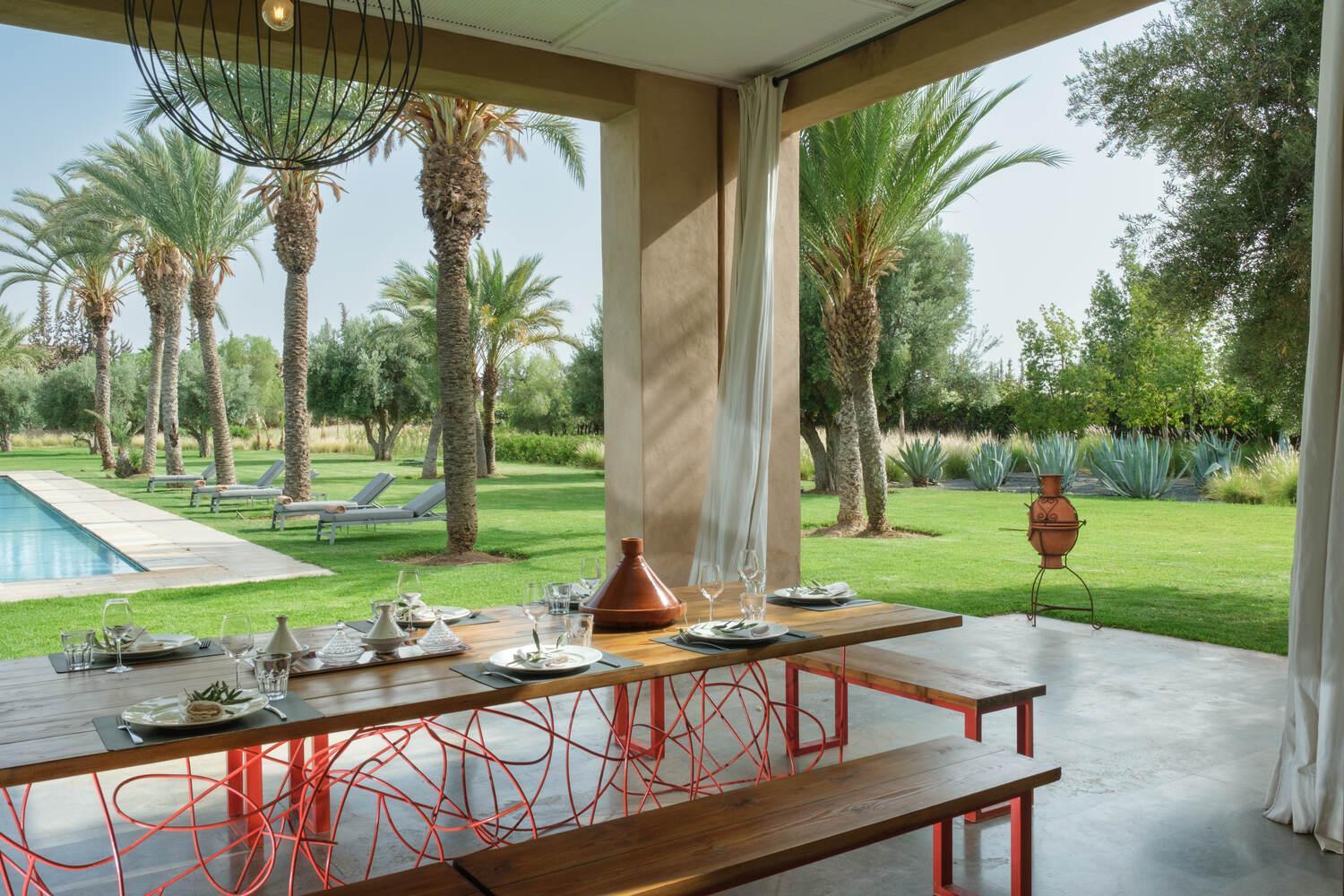 Adnaa - Modern Villa with 2 pools, sauna, hammam, tennis court & home cinema