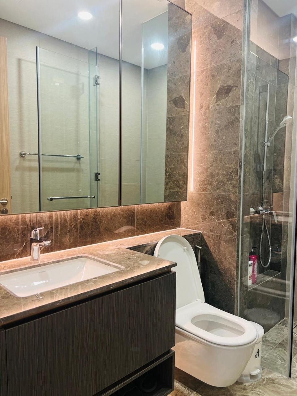 The River Luxury 2Bed in Sai Gon