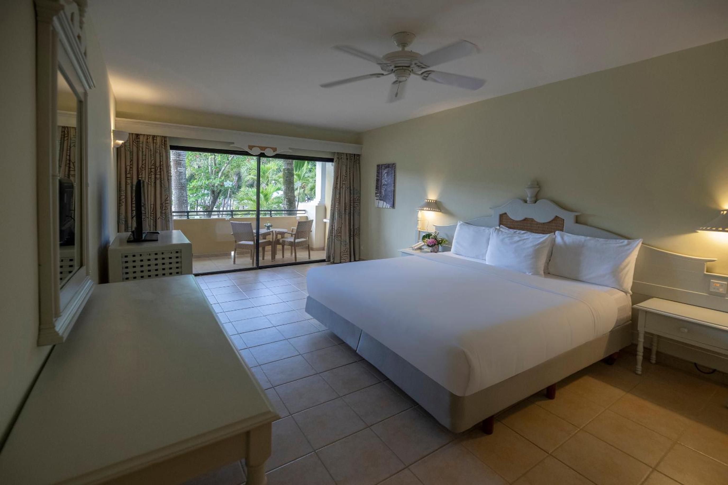 Iberostar Waves Costa Dorada - Property Image 15